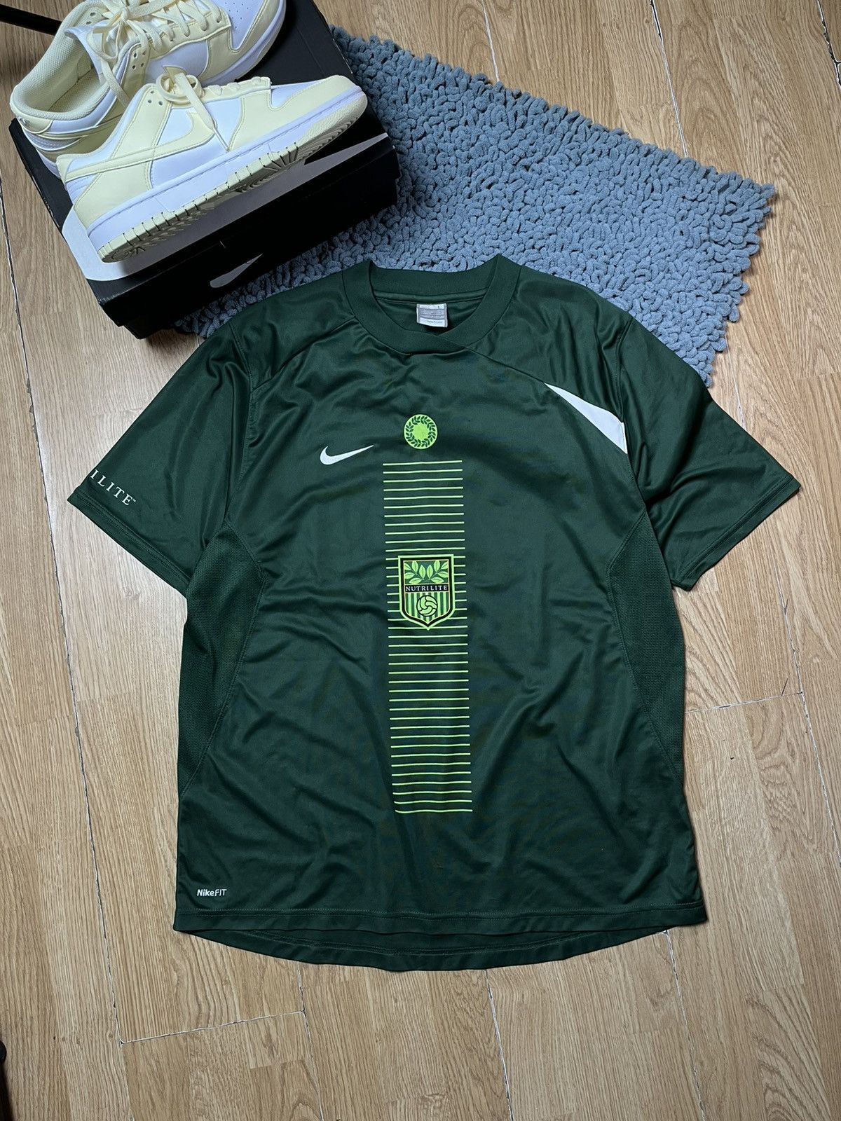 Nike 🇧🇷NIKE VINTAGE NUTRILITE RONALDINHO 2000’s FOOTBALL JERSEY Size US L / EU 52-54 / 3 - 1 Thumbnail