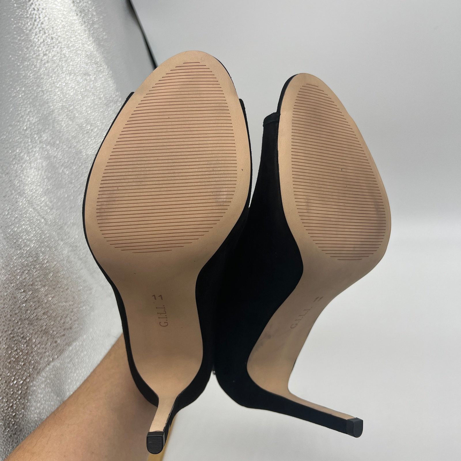 Other G.I.L.I. Peep Toe Zip Back Suede Booties Size 11 M Size US 11 / IT 41 - 9 Thumbnail