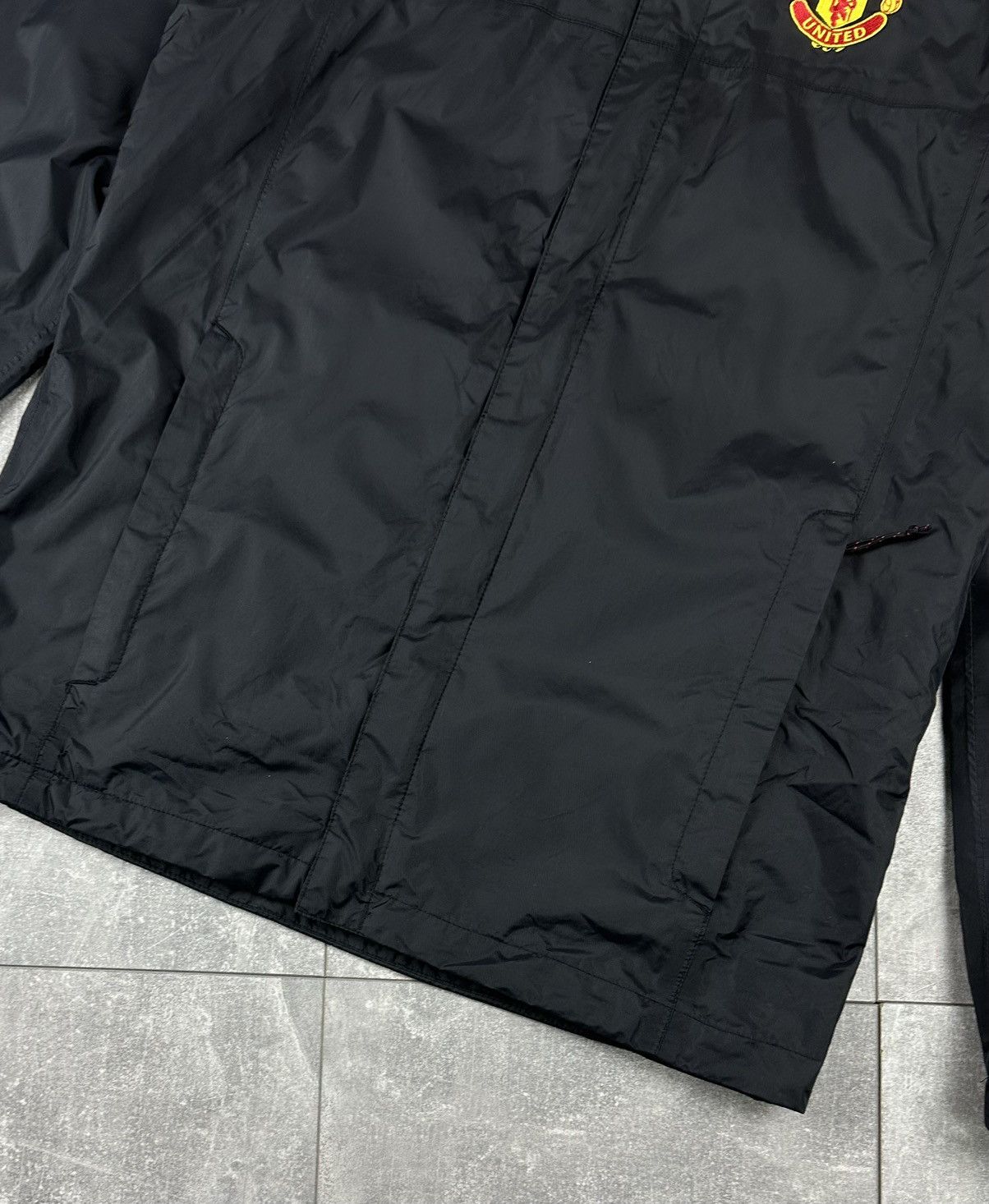 Columbia Columbia Manchester United FC Light Rain Jacket Size US M / EU 48-50 / 2 - 6 Thumbnail