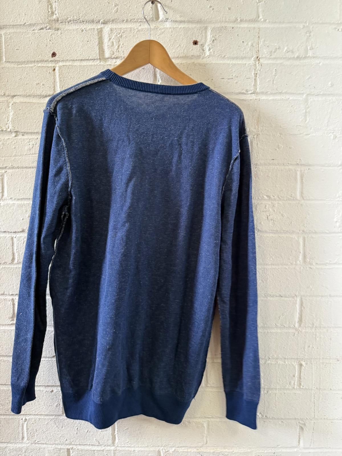 Guess Guess Men's Crew Neck Sweater Blue Size Medium Size US XL / EU 56 / 4 - 3 Thumbnail