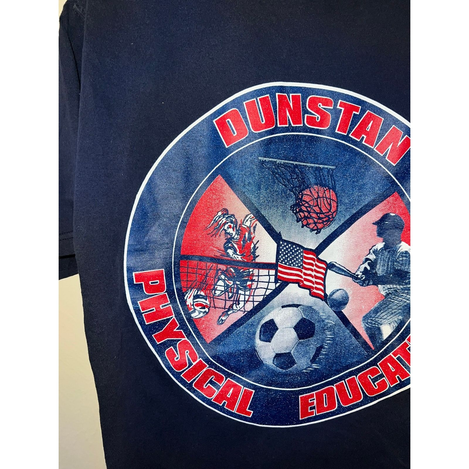Fruit Of The Loom Vintage Physical Eductation Shirt Dunstan PE Sport Tee 90s L Size US L / EU 52-54 / 3 - 6 Thumbnail
