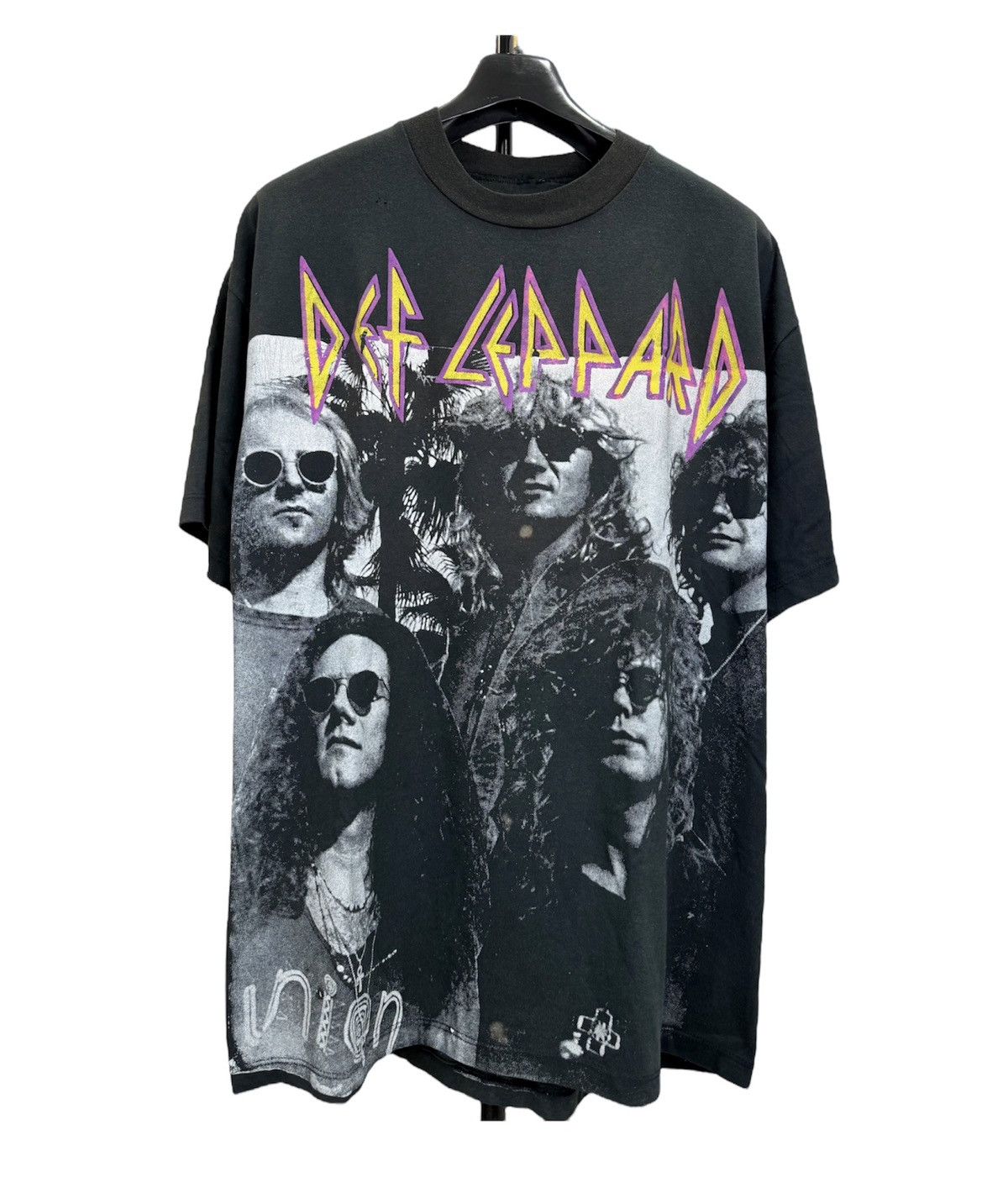 Image of Def Leppard Vintage Shirt 90's in Black, Men's (Size XL)