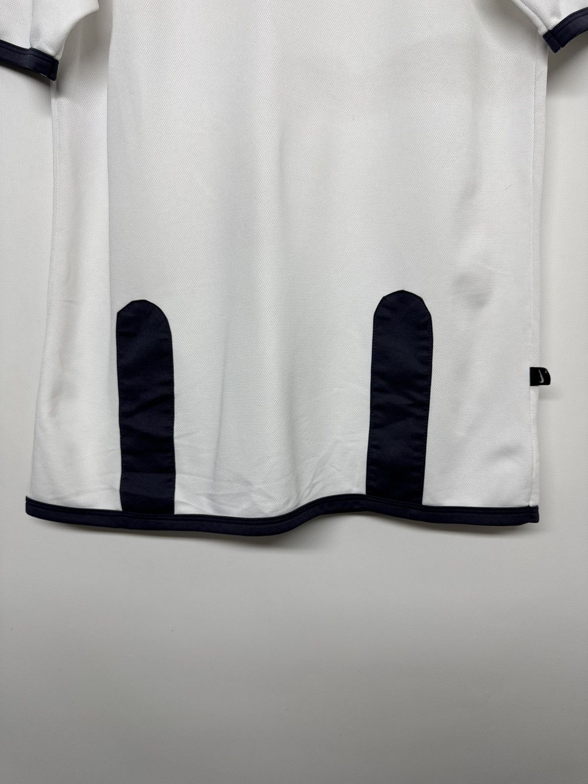 Nike Vintage Y2k Nike Logo Swoosh T-shirt Size L / US 10 / IT 46 - 7 Thumbnail