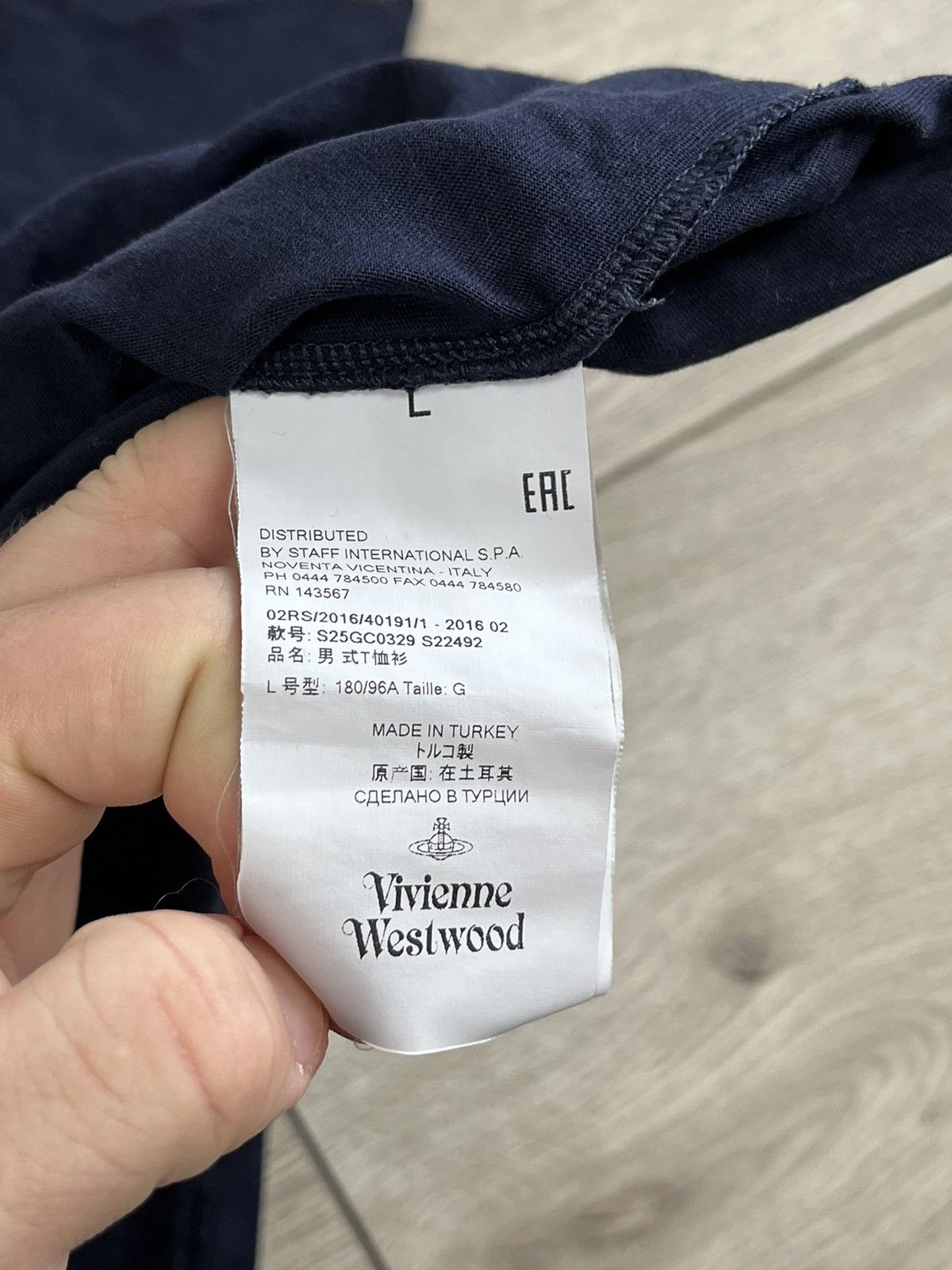 Vintage × Vivienne Westwood Vintage Vivienne Westwood Small Lego Basic T-shirt Size US L / EU 52-54 / 3 - 5 Thumbnail