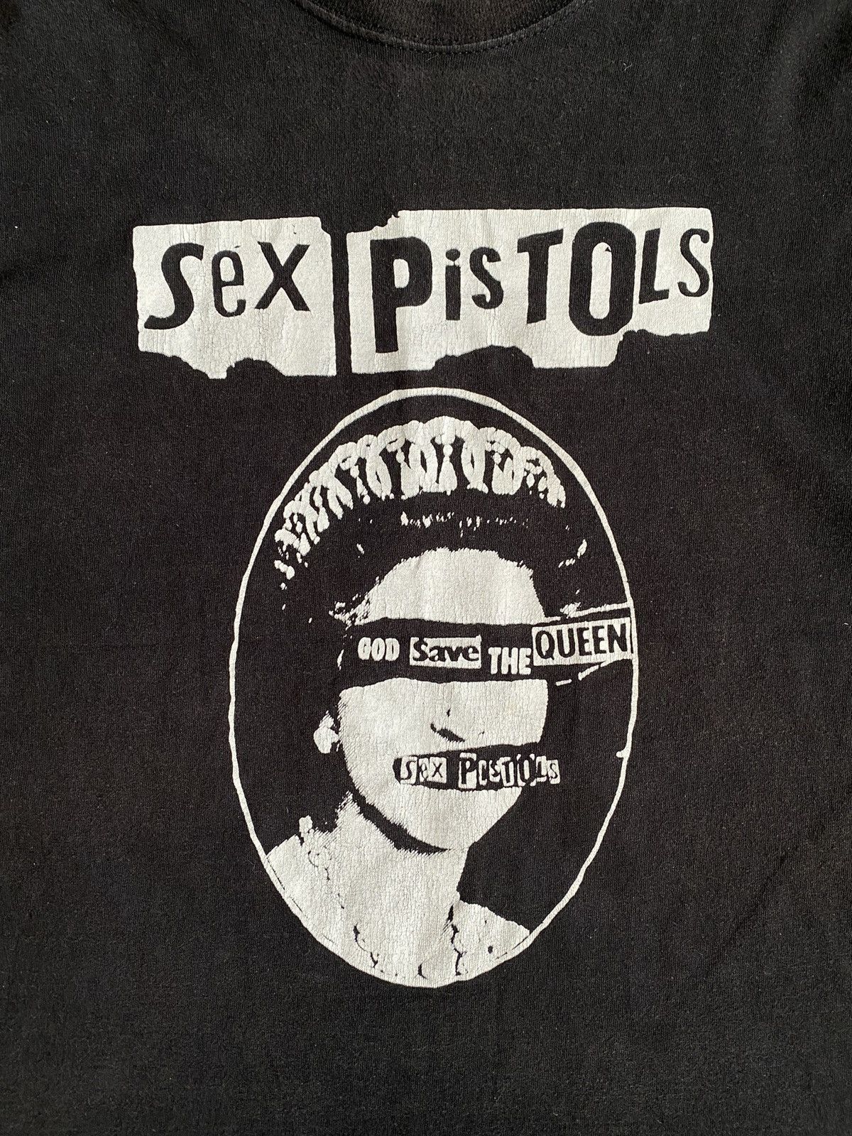 Band Tees × Vintage Sex Pistols God Save The Queen Oversize Cropped T-shirt Size US XL / EU 56 / 4 - 3 Thumbnail
