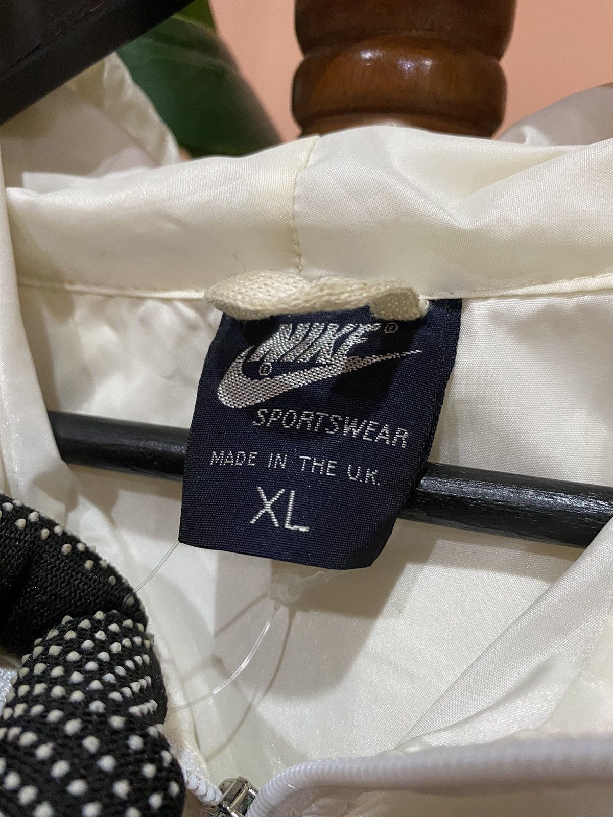 Nike Vintage Nike Athletics Jacket | Retro UK-Made Windbreaker Size US XL / EU 56 / 4 - 7 Thumbnail