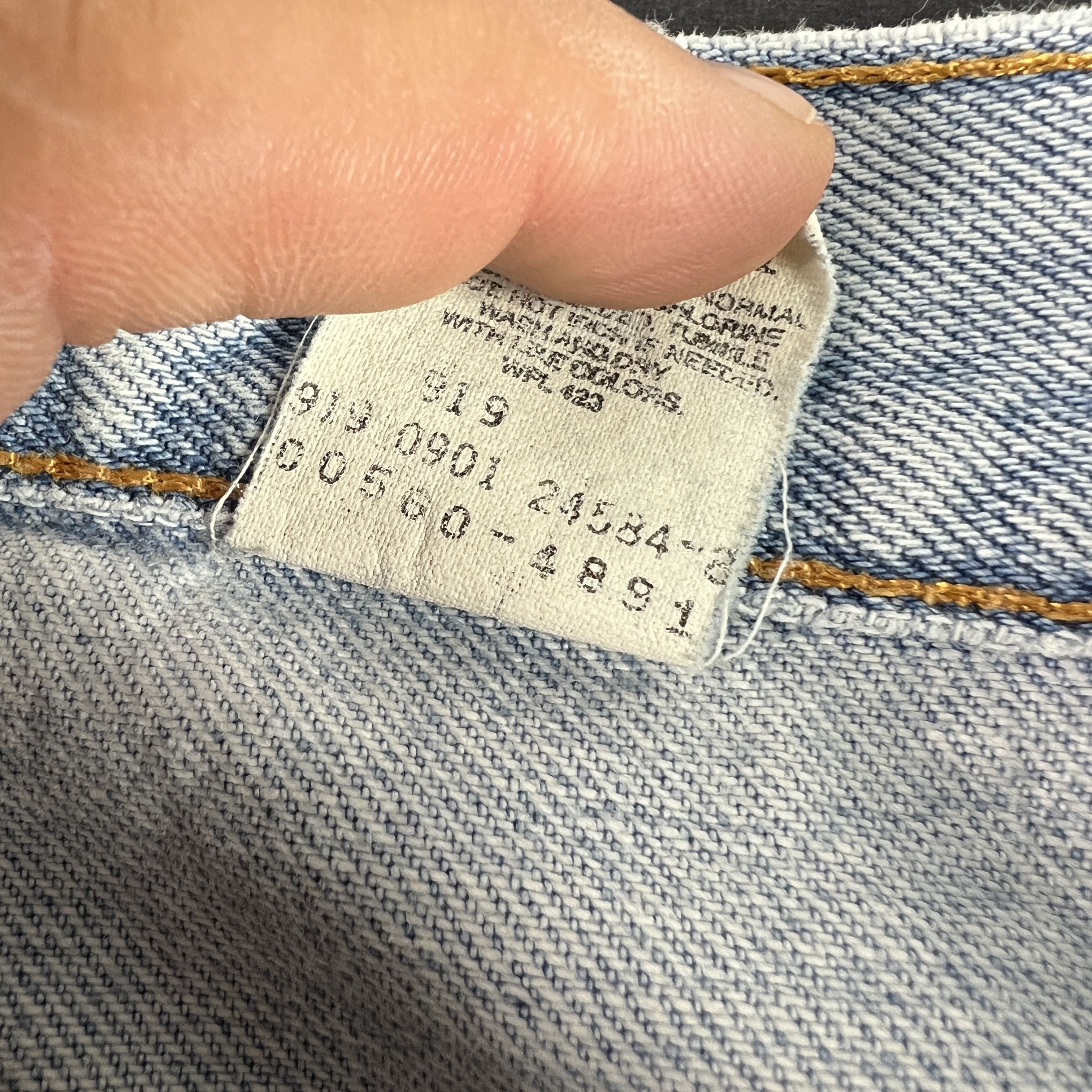 Levi's Y2K Levi's Jeans 560 Loose Tapered Blue Faded Cotton Denim Size US 35 - 10 Thumbnail