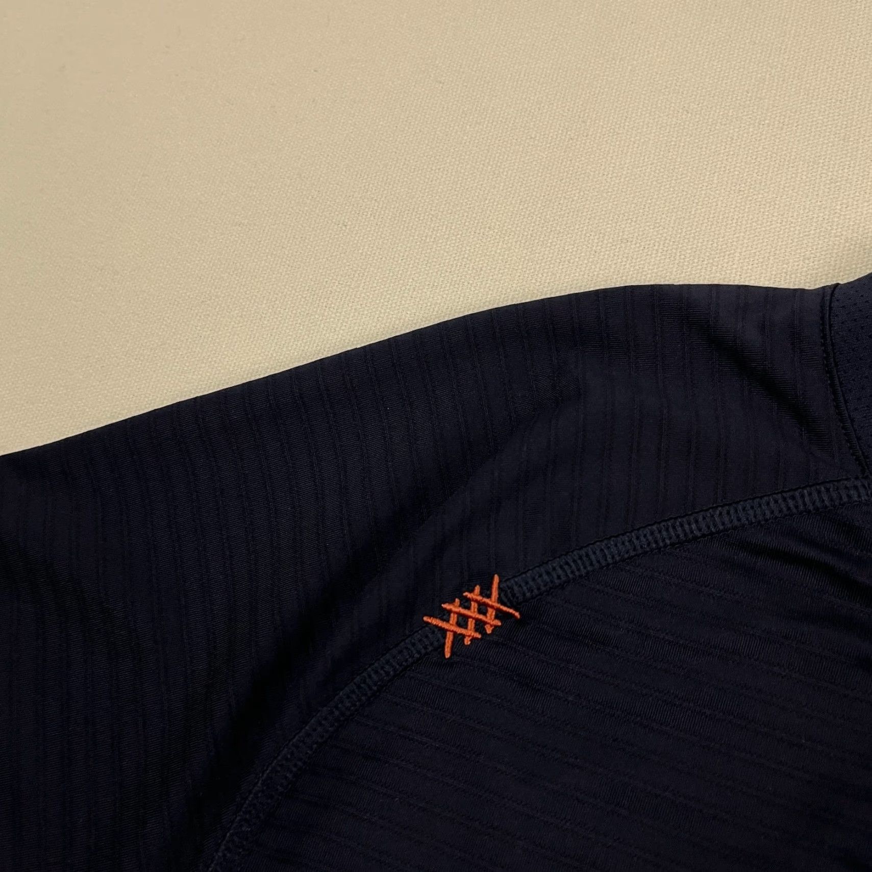 Rhone Rhone Shirt Mens M Navy Blue Active Workout Gym Run Training Long Sleeve V-Neck Size US M / EU 48-50 / 2 - 2 Thumbnail