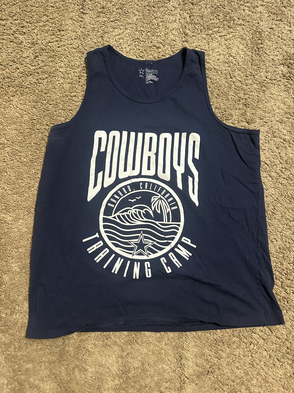 NFL Vintage NFL Dallas Cowboys shirt 00s size 2XL Size US XXL / EU 58 / 5 - 1 Thumbnail