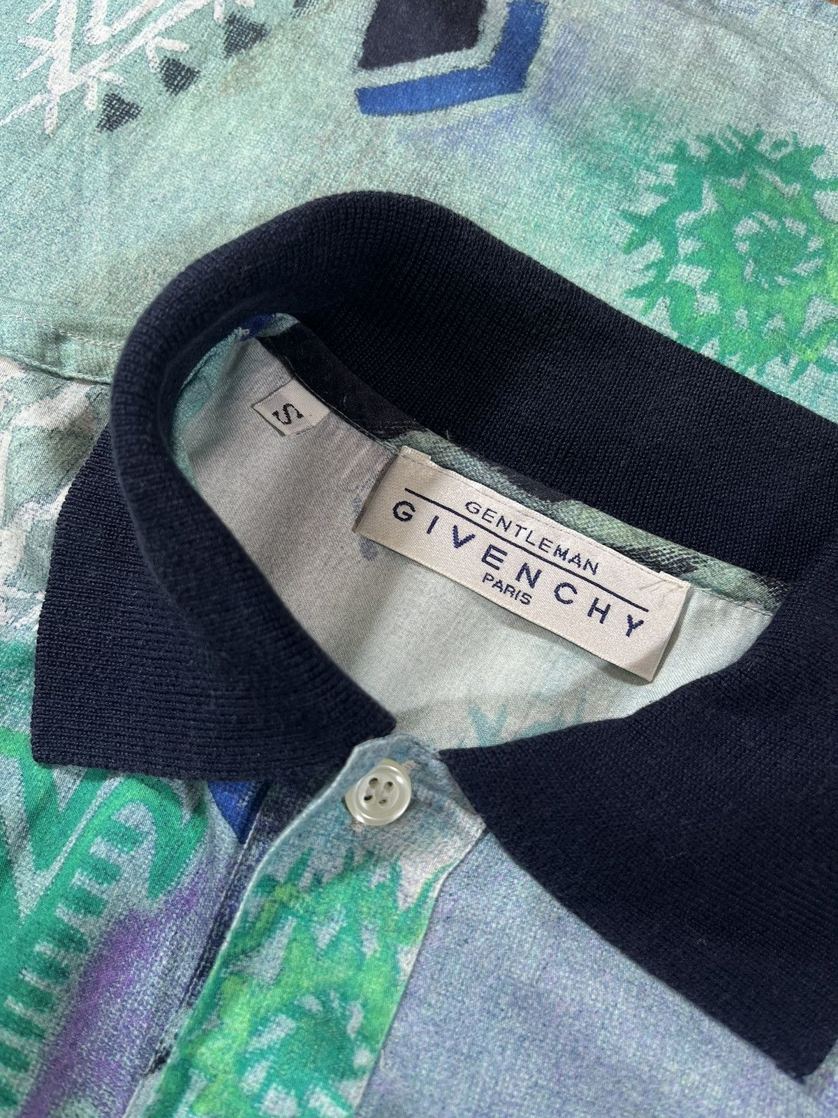 Givenchy Gentleman Givenchy Half Button Polo Shirt – Abstract Pattern Size US XL / EU 56 / 4 - 7 Thumbnail