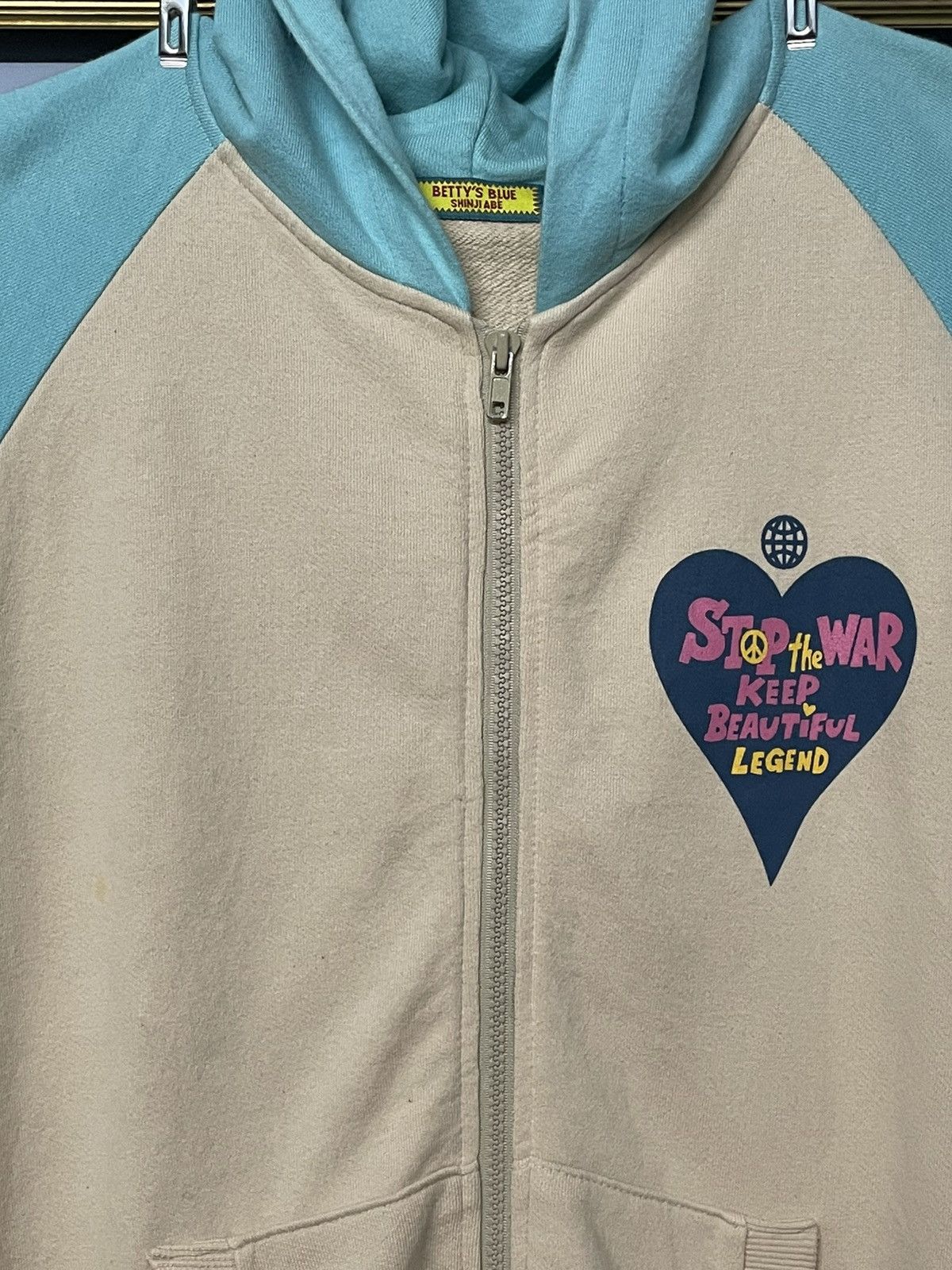 Japanese Brand Vintage 90s Japan Bettys Blue Shinji Abe Stop The War Hoodie Size US L / EU 52-54 / 3 - 8 Thumbnail