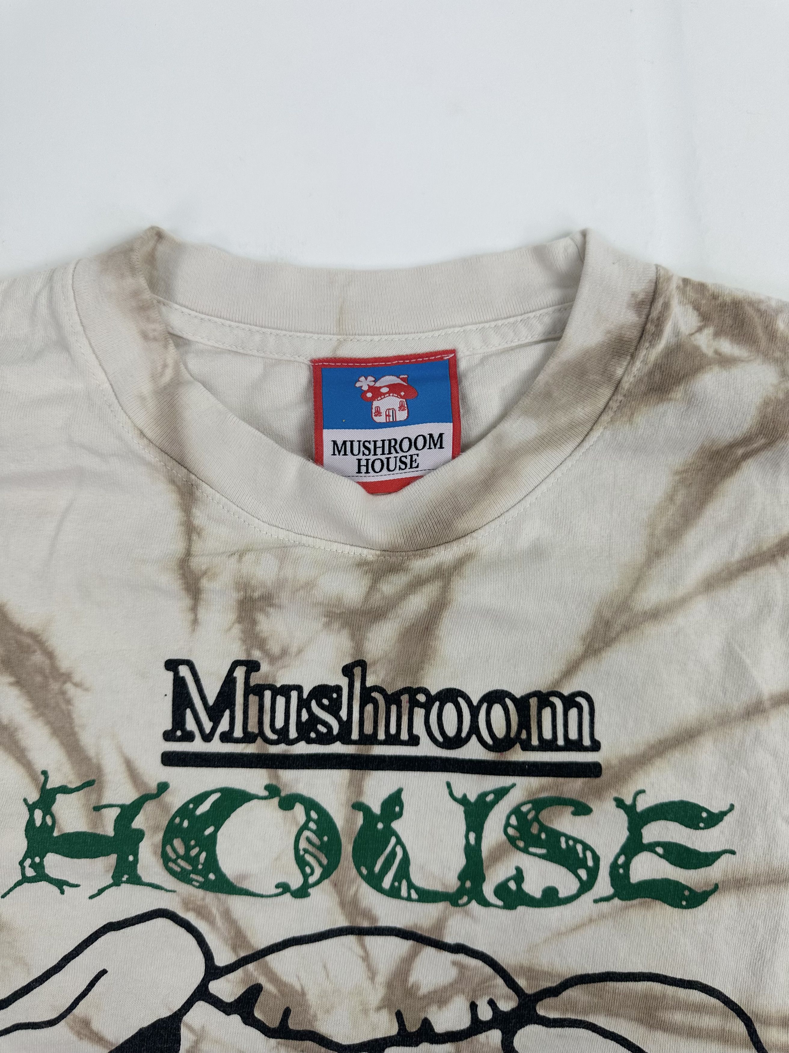Online Ceramics Online Ceramics Mushroom House long sleeve Size US XXL / EU 58 / 5 - 3 Thumbnail