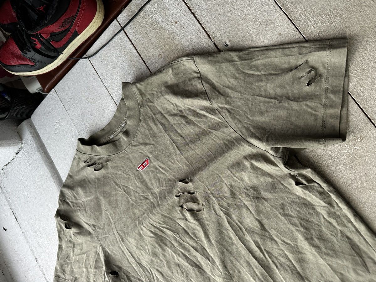 Diesel 🚨DIESEL D LOGO AVANT GARDE VINTAGE BIG LOGO T-SHIRT Y2K TEE Size US XL / EU 56 / 4 - 2 Thumbnail