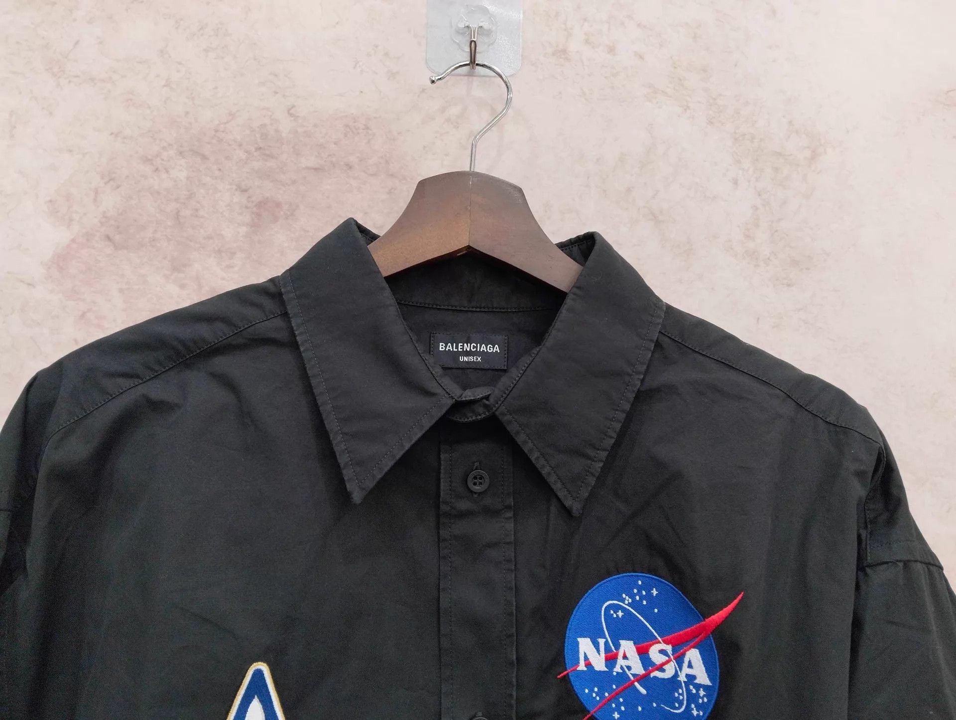 Balenciaga Balenciaga NASA Space Embroidered LS Shirt Size 37 Size US XS / EU 42 / 0 - 3 Thumbnail