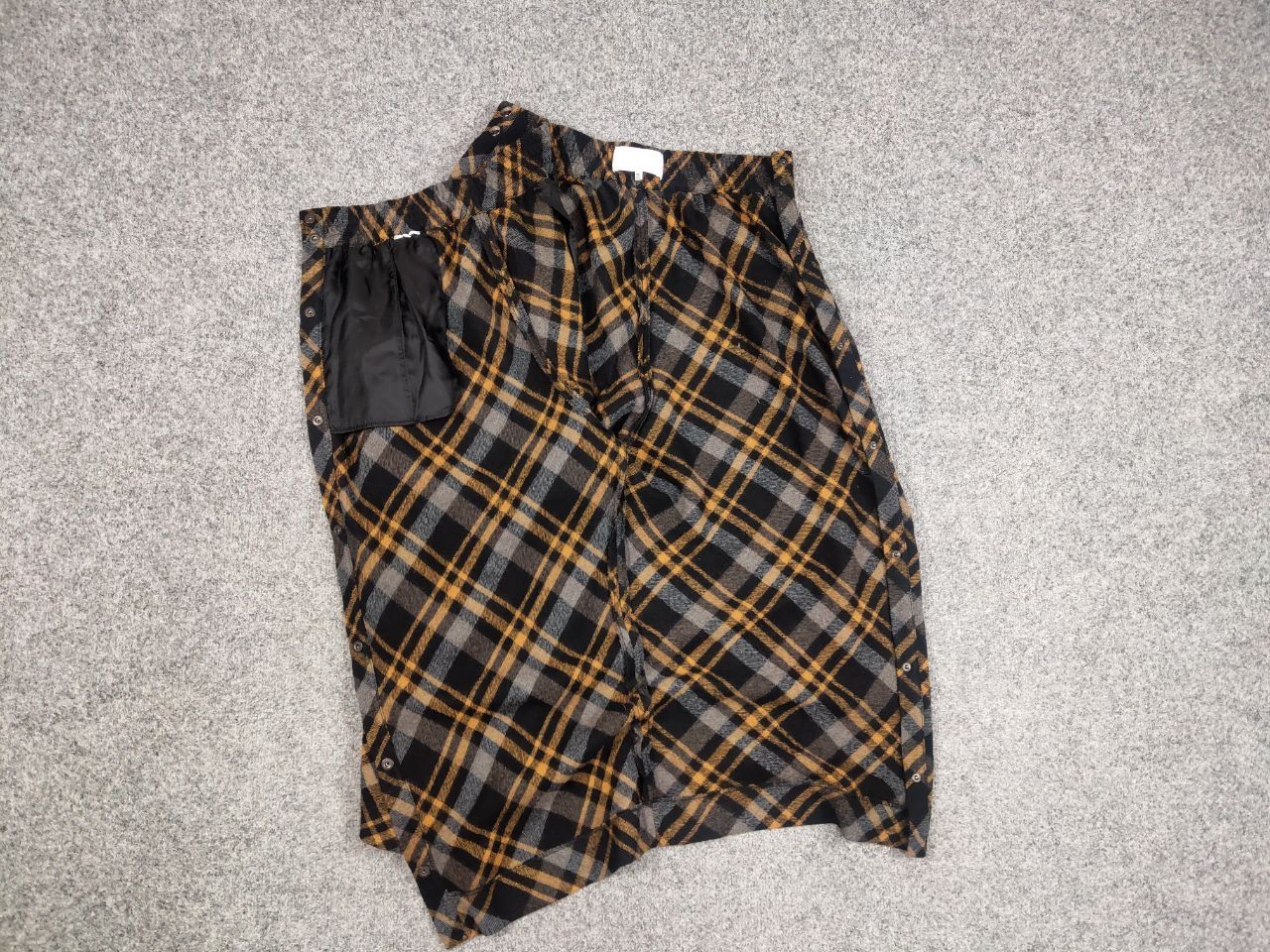 Maison Margiela Maison Margiela white label Cropped buttons Wool Pants Size 42" / US 20 - 11 Thumbnail