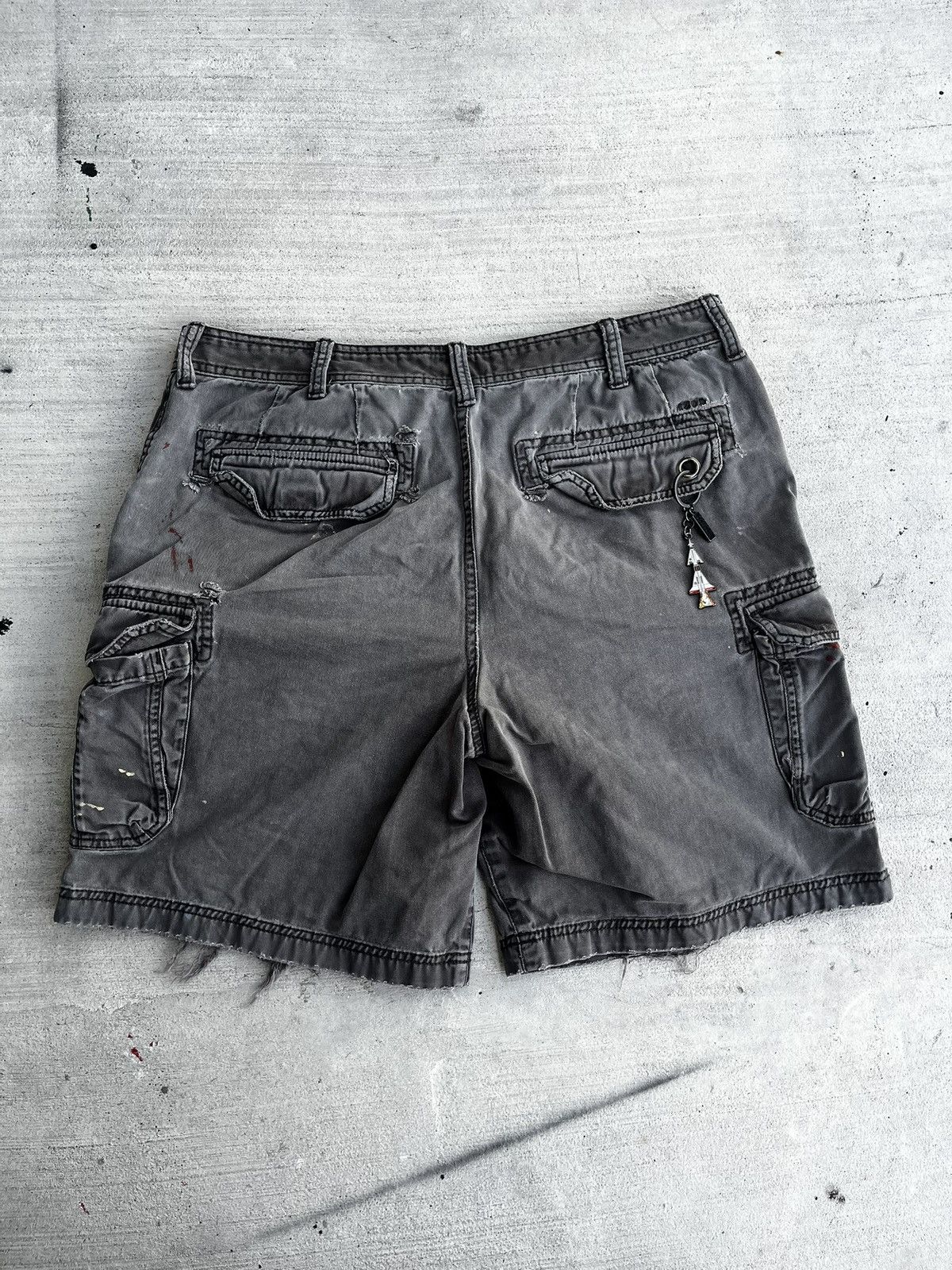 Izod × Vintage Gray custom shorts, size 36 super distressed Size US 36 / EU 52 - 2 Thumbnail