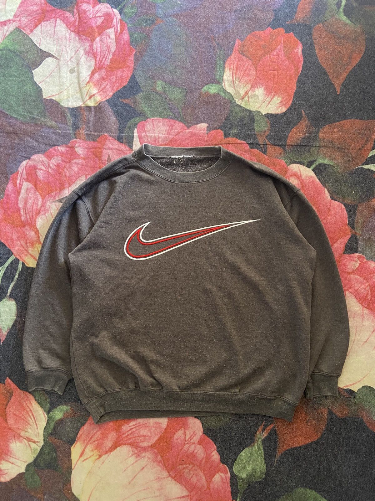 Nike × Vintage Vintage 90’s Nike Crewneck Size US L / EU 52-54 / 3 - 1 Thumbnail