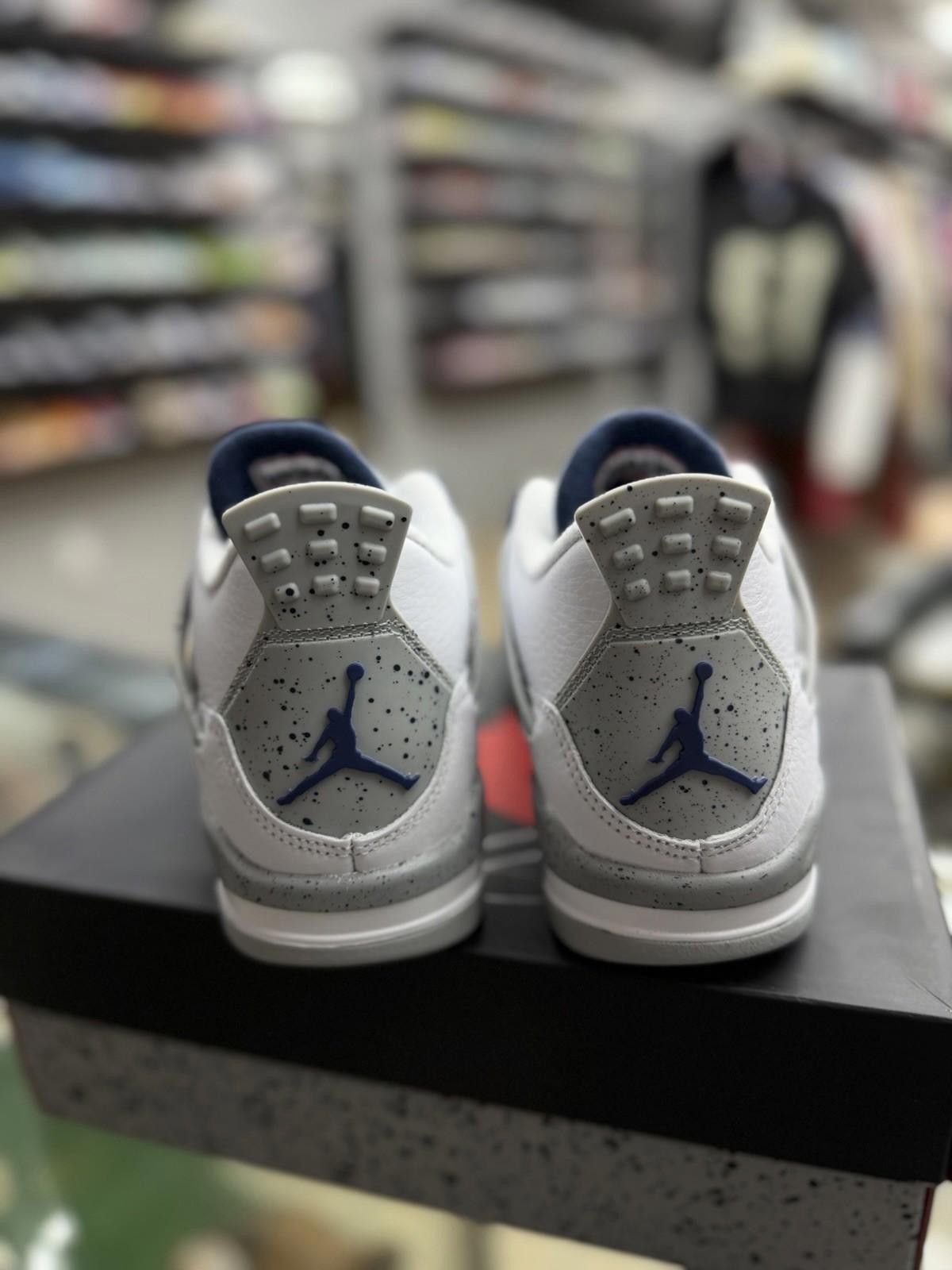 Nike Nike Air Jordan 4 Retro Midnight Navy (GS)408452-140 5Y/6.5W Size US 5 / EU 37 - 5 Thumbnail