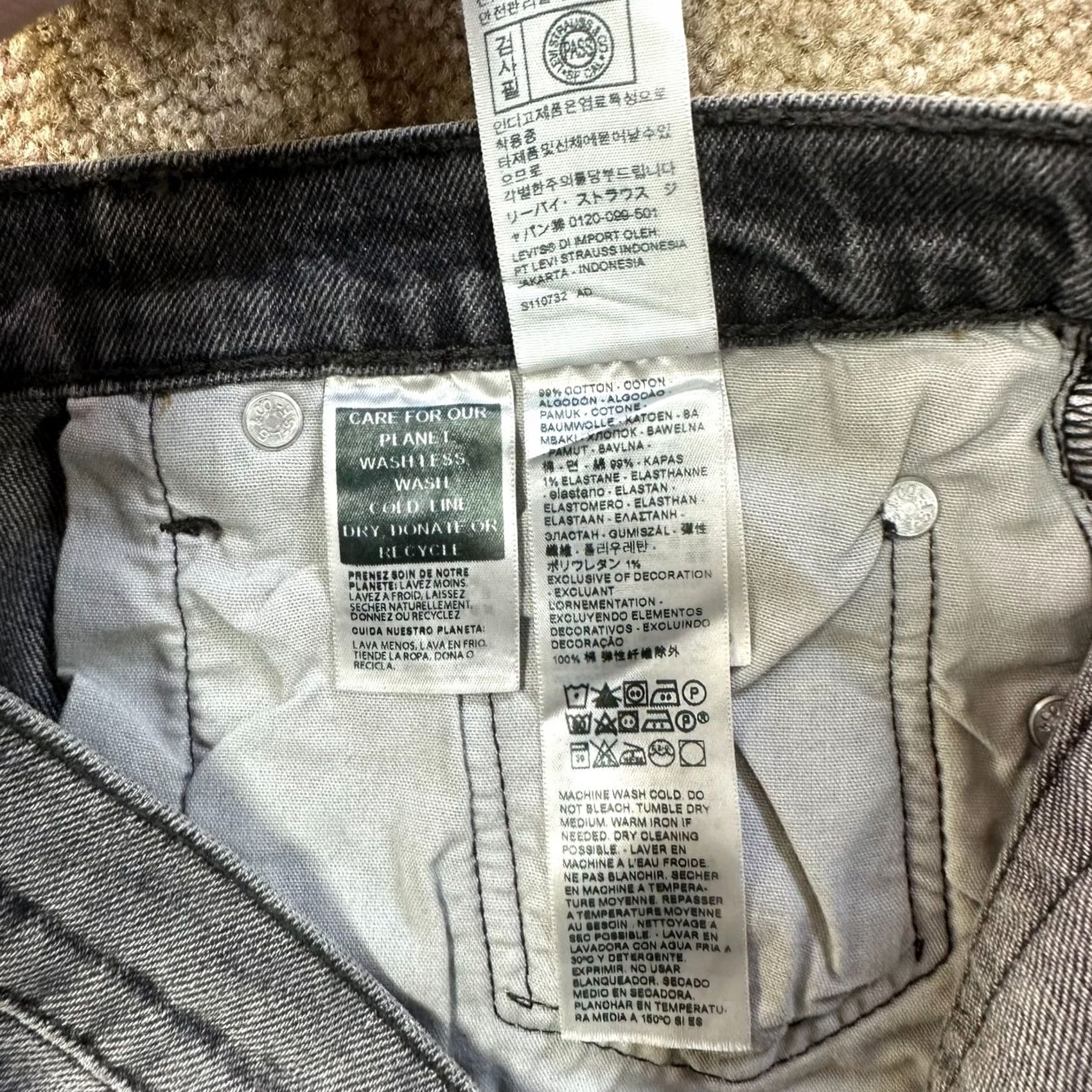 Levi's Levi's 501 Jeans Women's 28x32 Gray Denim Button Fly Regular High Rise Straight 5-Pocket USA Vintage: No Size 28" / US 6 / IT 42 - 7 Thumbnail