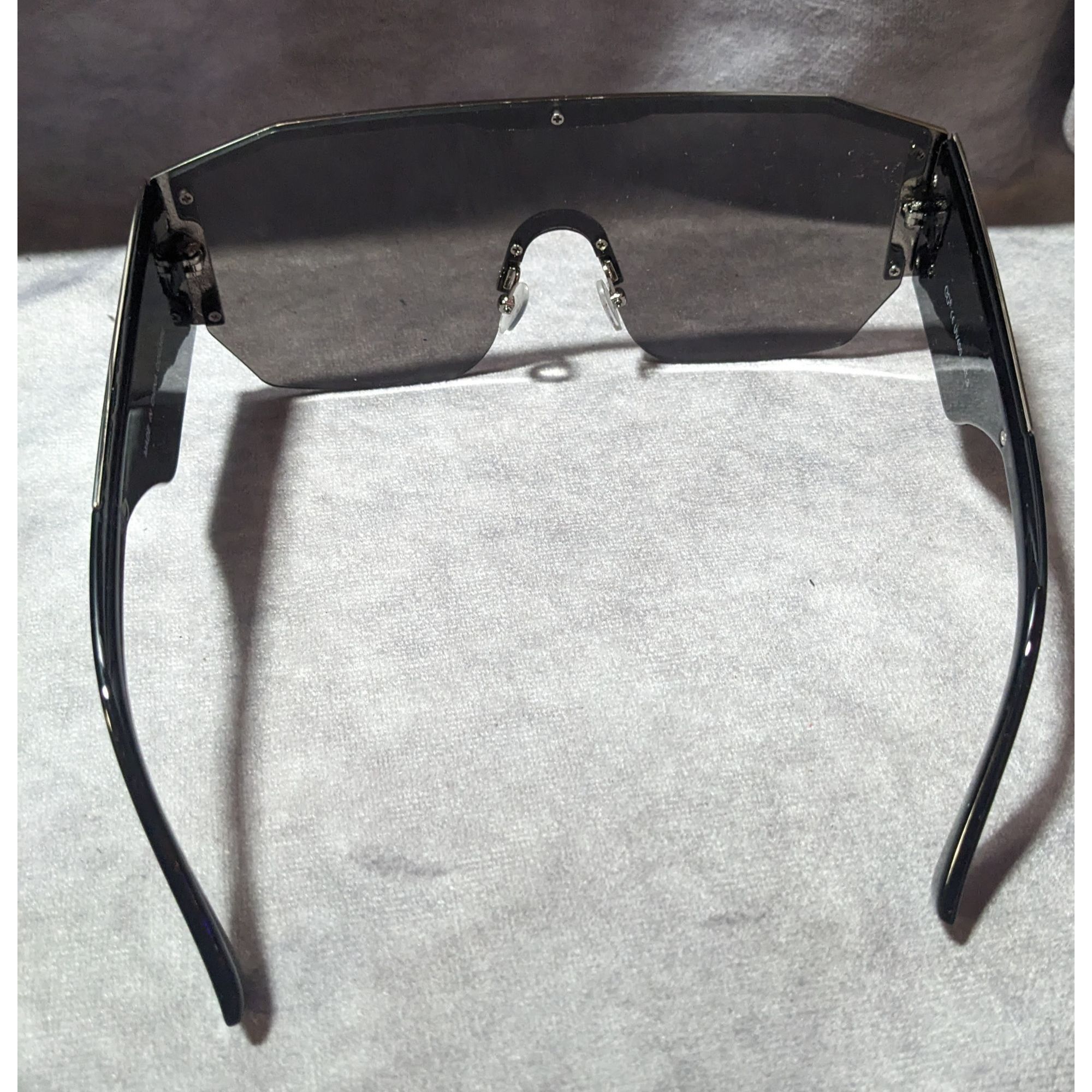 Other CG Futuristic Silver Tone Mirror Finish Flat Top Chunky Sung Size ONE SIZE - 3 Thumbnail