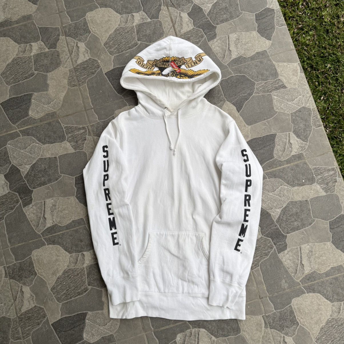 Antihero × Supreme Supreme X Anti hero Size US M / EU 48-50 / 2 - 1 Thumbnail