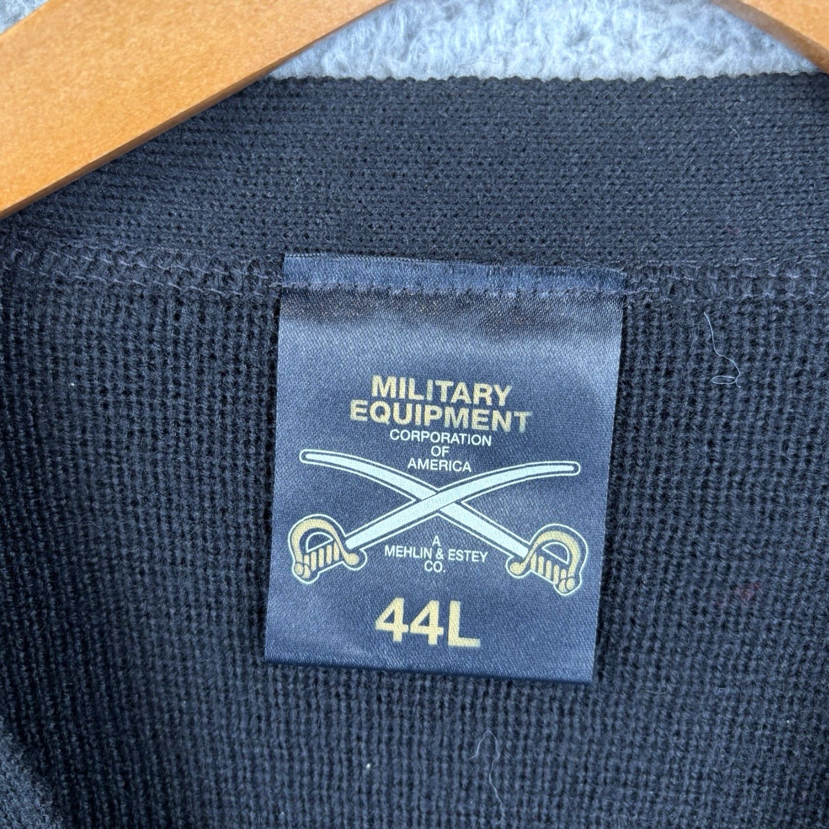 CO VINTAGE Mehlin & Estey Cardigan Sweater Black Wool Blend 44L Men Big & Tall Wool Blend Cardigan Black Mens 1940s 50s Epaulets Patches Size US XXL / EU 58 / 5 - 2 Thumbnail