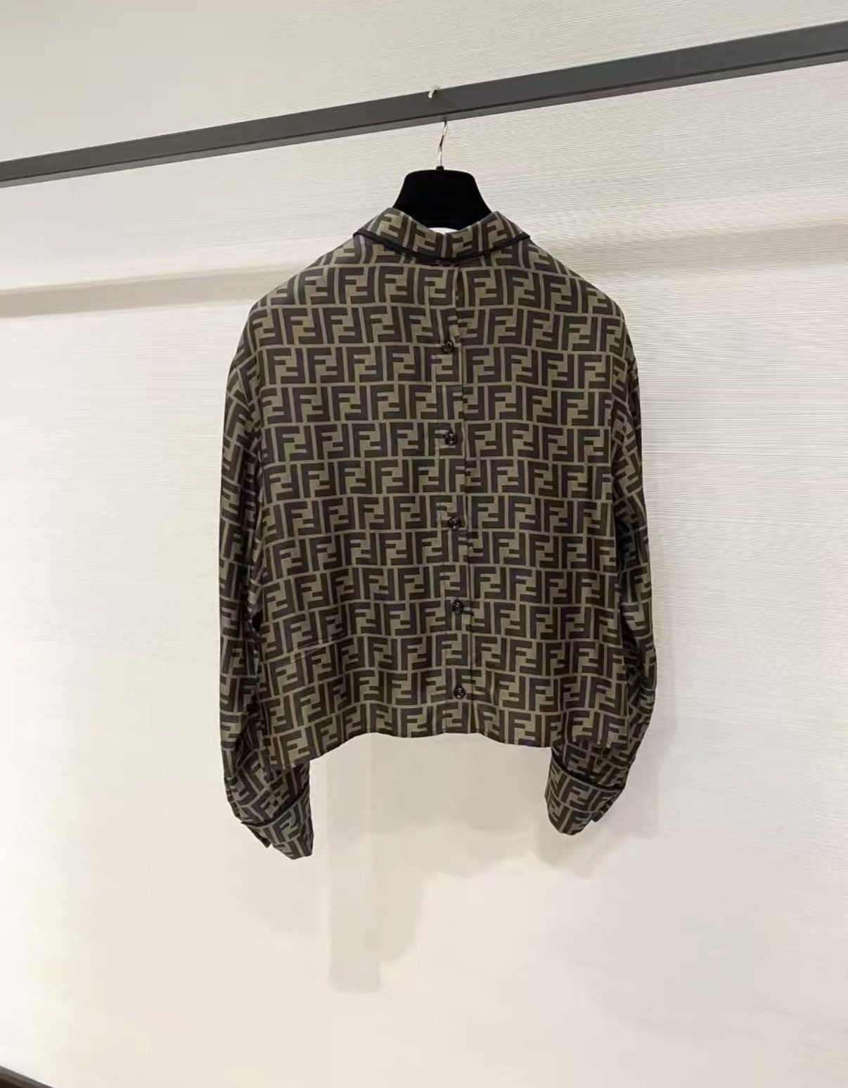 Fendi Fendi Brown Double F Logo Long Sleeve Silk Shirt J33 Size XS / US 0-2 / IT 36-38 - 2 Thumbnail