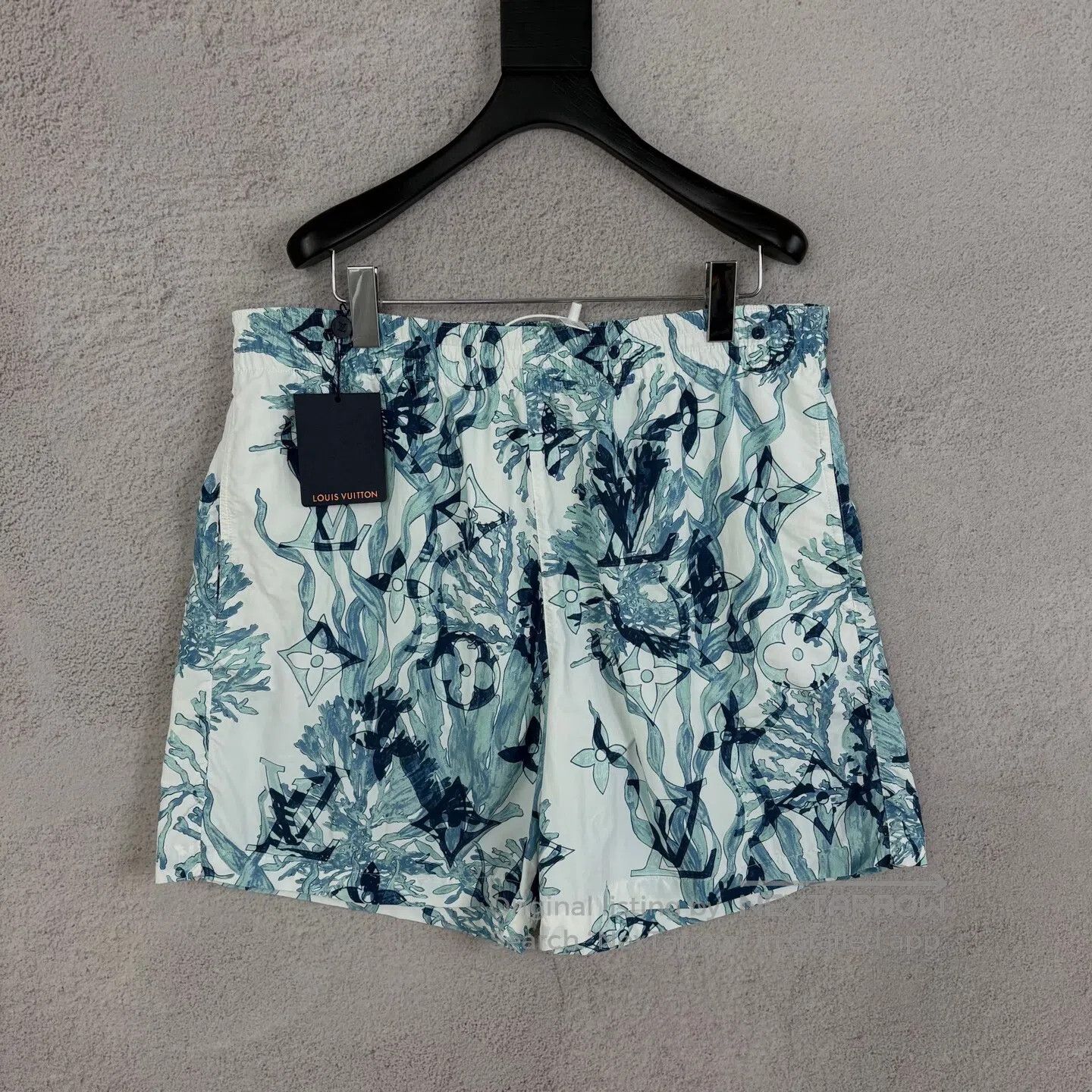 Louis Vuitton Louis Vuitton sizeXL Seaweed Old Flower Beach Resort Shorts Size US 42 / EU 58 - 1 Thumbnail