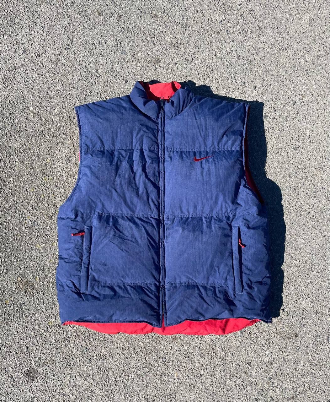 Nike Men's Vintage 90s Nike Puffer Reversible Down Vest, Blue/Red Size US XL / EU 56 / 4 - 2 Thumbnail
