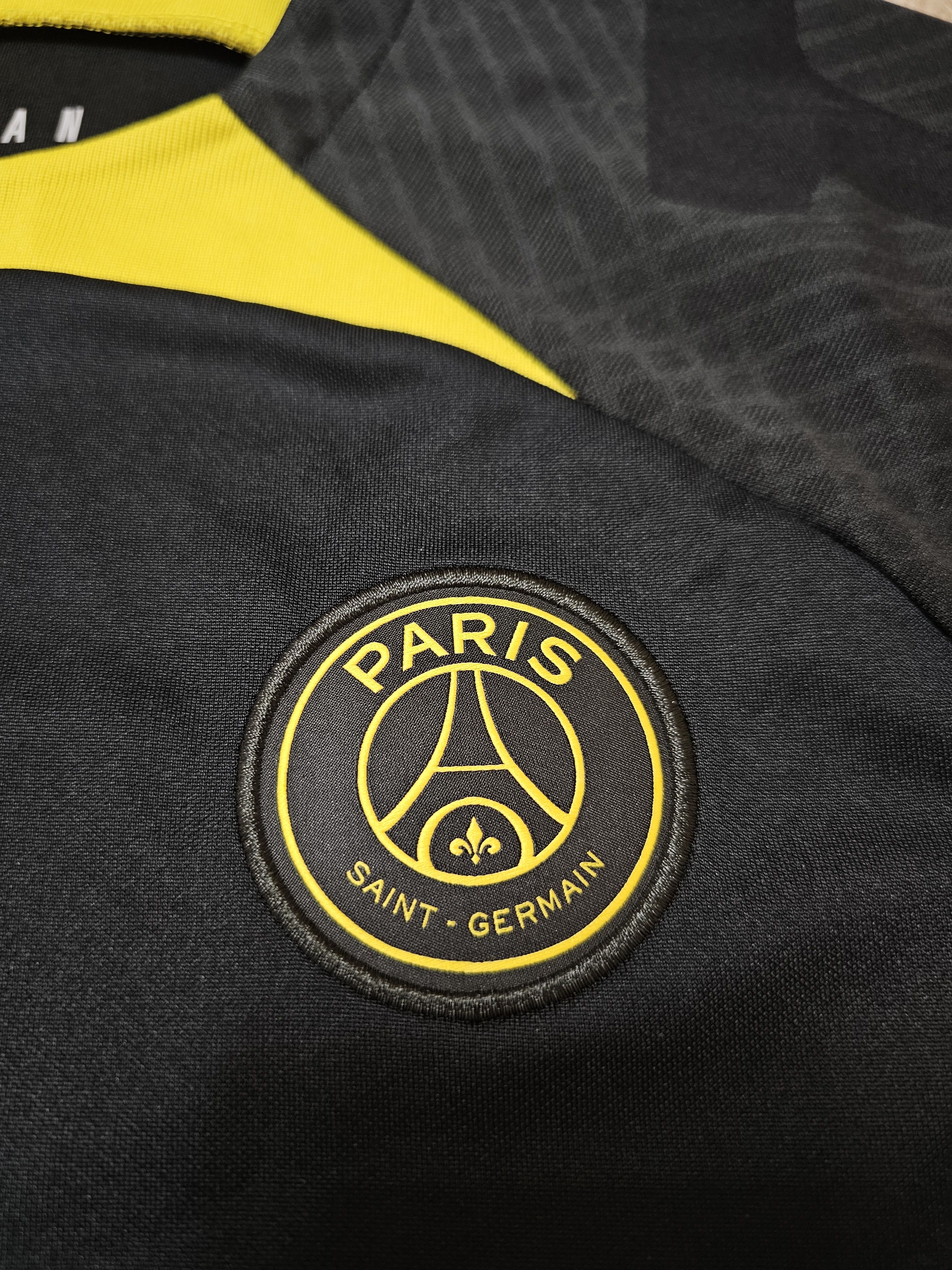 Other PSG PARIS SAINT-GERMAIN 2023 FOOTBALL SHIRT SOCCER JERSEY Size US M / EU 48-50 / 2 - 4 Thumbnail