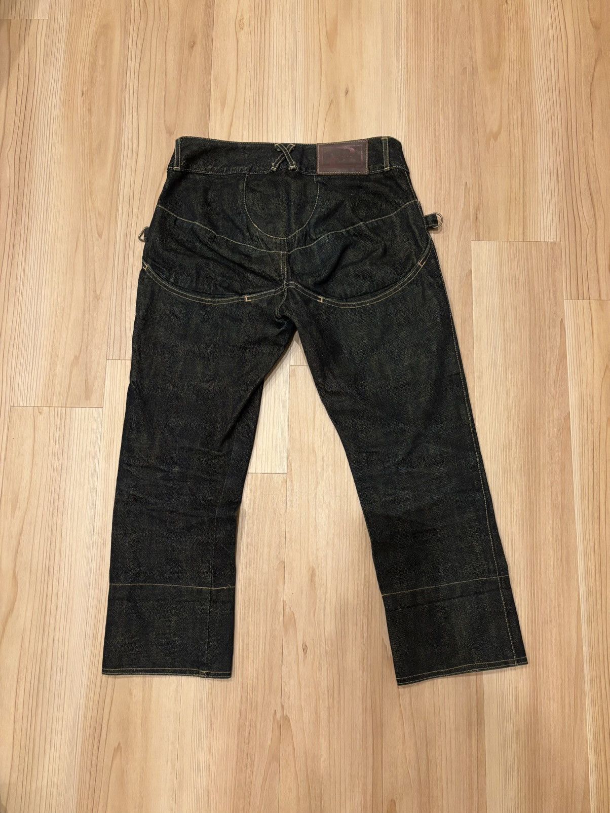 Beauty Beast Beauty beast capris Size US 32 / EU 48 - 2 Thumbnail