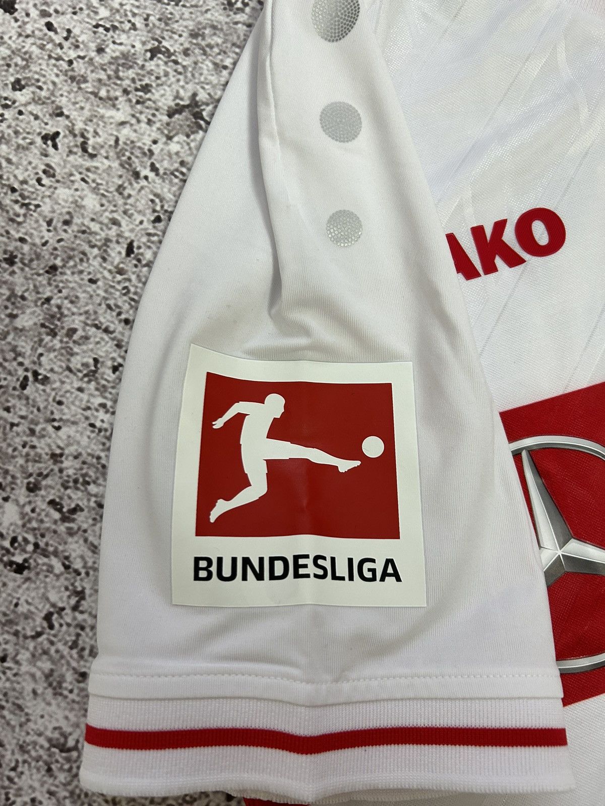 Vintage Jako Germany VFB Stuttgart 2020 2021 Klement Soccer Jersey Size US L / EU 52-54 / 3 - 12 Thumbnail