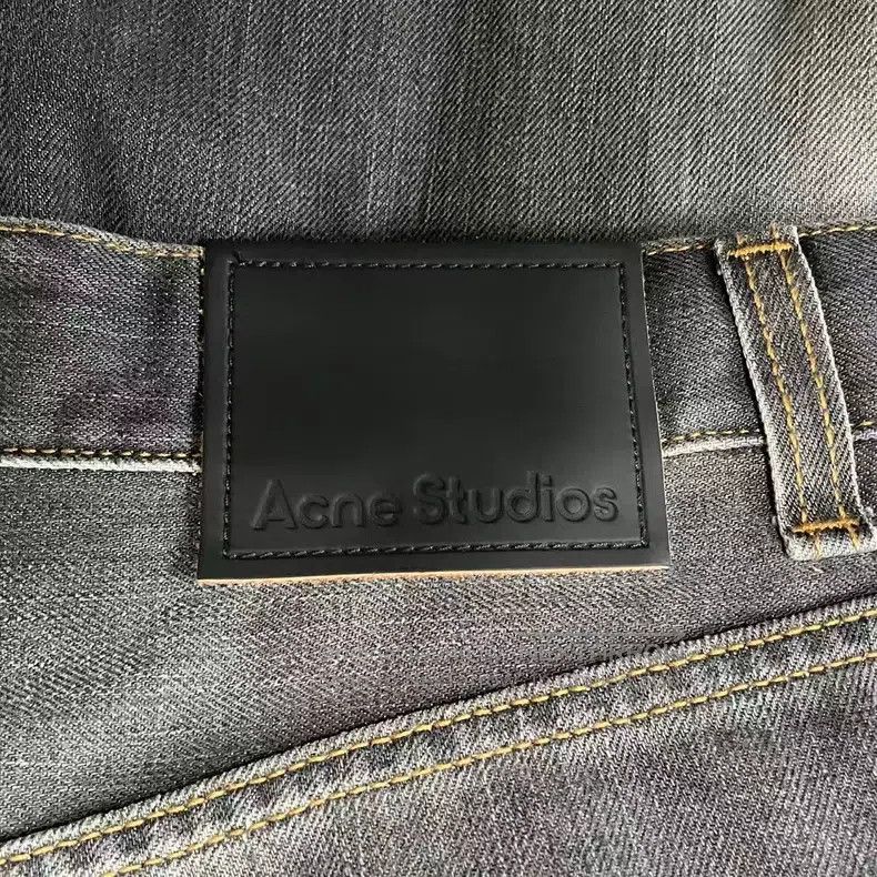 Acne Studios Acne Studios Relaxed Loose Button Wide Leg Jeans Size US 30 / EU 46 - 4 Thumbnail