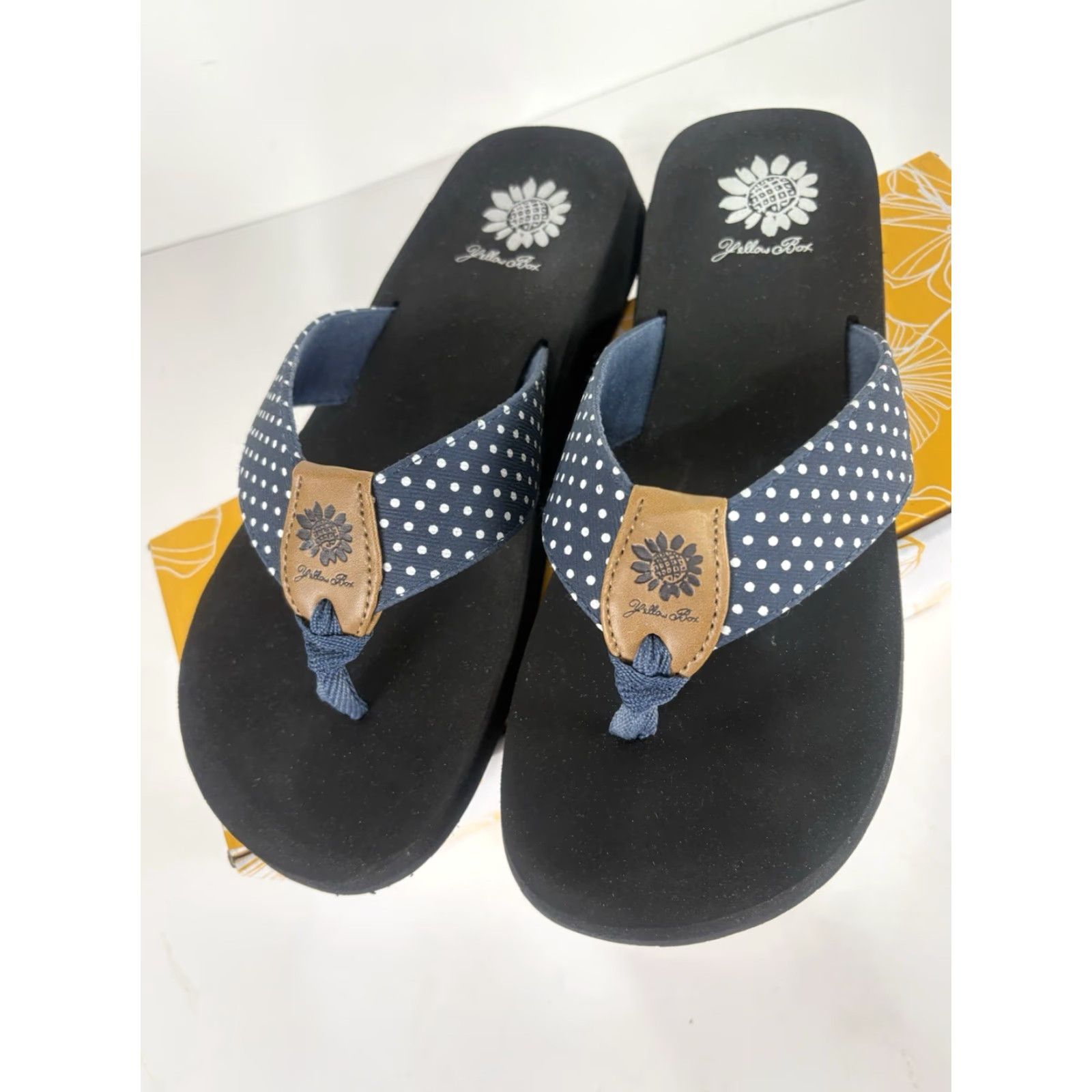 Vintage Yellowbox Fairy Navy Polka Dots Flip Flops Womens Size 8 Sandal Slip On M Navy Polka Dot Bohemian City Spring Summer Casual Workwear Size US 8 / IT 38 - 2 Thumbnail