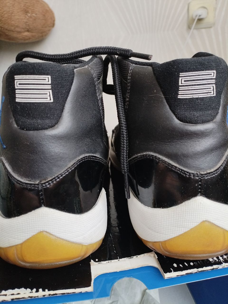 Jordan Brand Jordan 11 Space Jam 12us 2009 Size US 12 / EU 45 - 3 Thumbnail