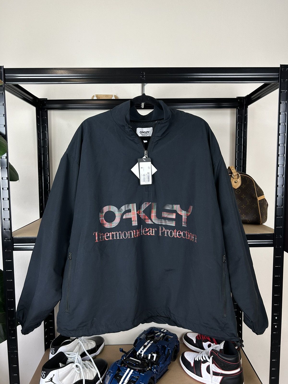 Oakley × Vintage Vintage OAKLEY THERMONUCLEAR ANOTAK Jacket Size US S / EU 44-46 / 1 - 1 Thumbnail
