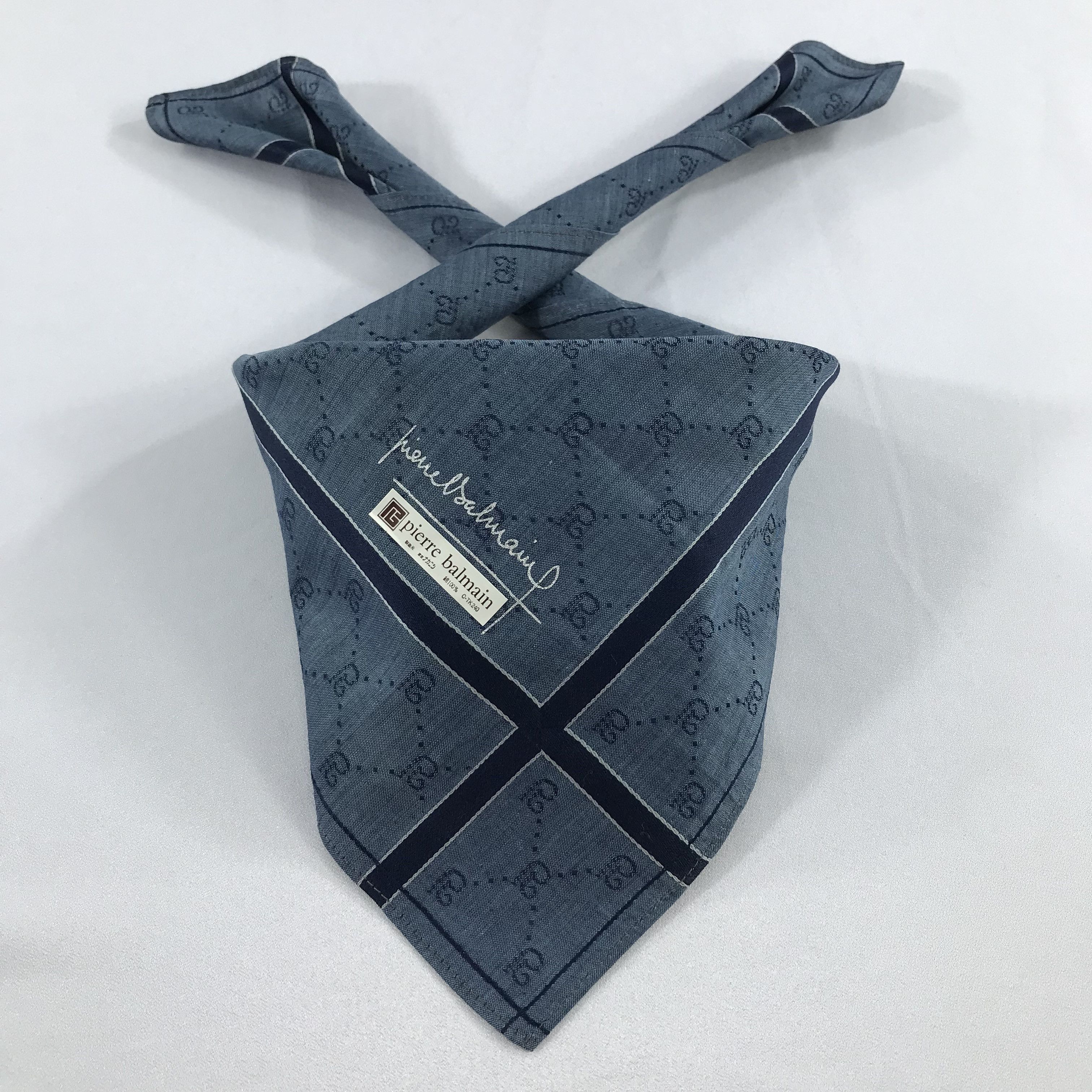Pierre Balmain × Vintage Pierre Balmain Bandana / Handkerchief / Neckerchief - S2075 Size ONE SIZE - 3 Thumbnail