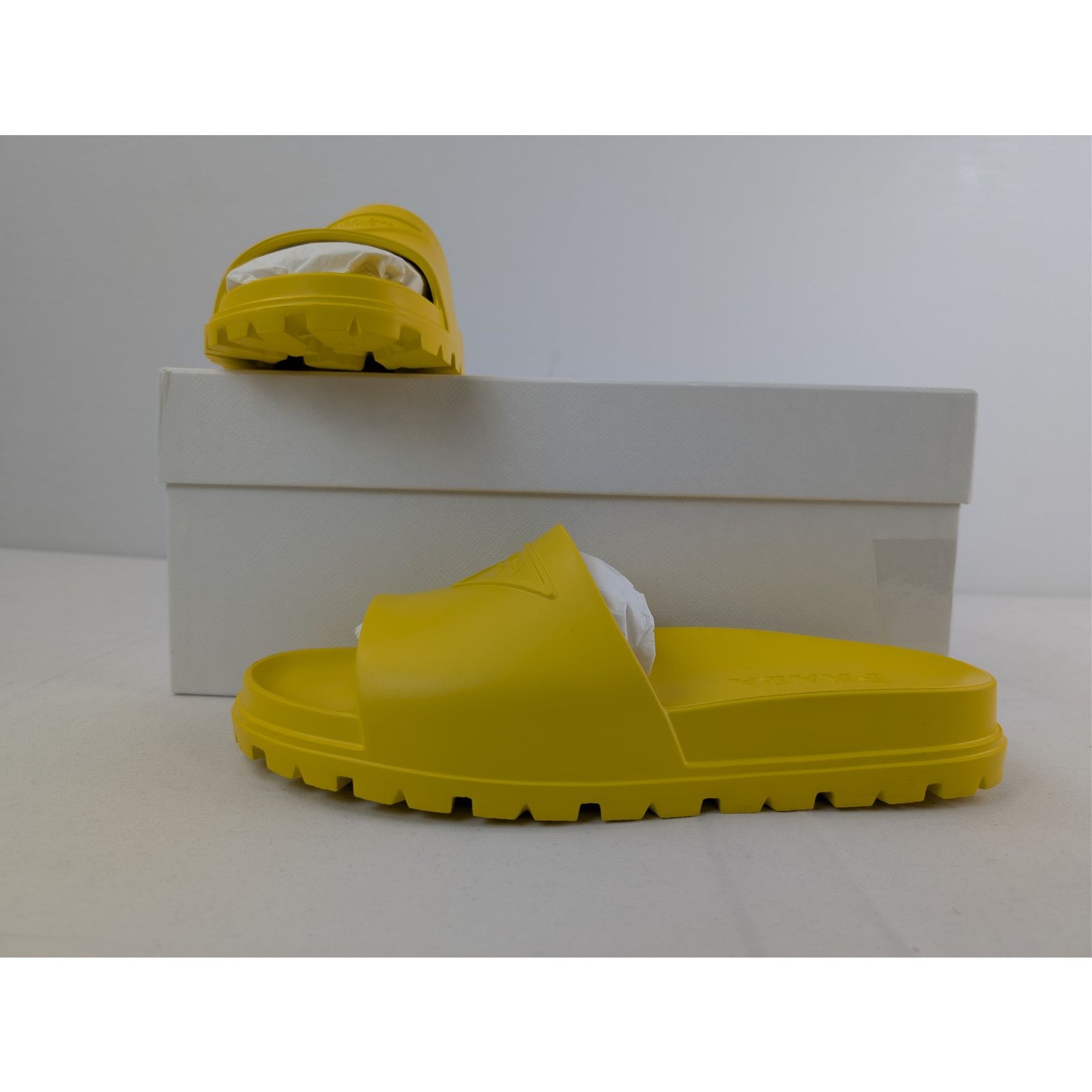 Prada o1rshd1 EVA Rubber Slide Sandals Slippers in Yellow Size US 11 / EU 44 - 19 Thumbnail