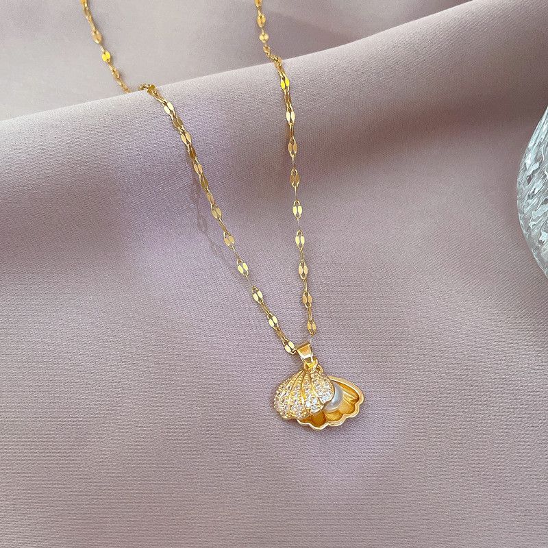 Jewelry Luxury Gold Shell With Pearl Necklace Size ONE SIZE - 4 Thumbnail
