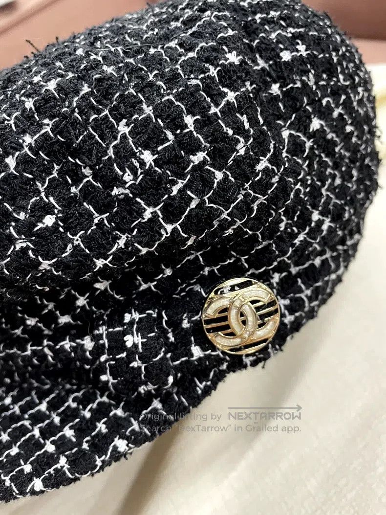 Chanel Chanel SizeL 21P black tweed newspaper hat Size ONE SIZE - 2 Thumbnail