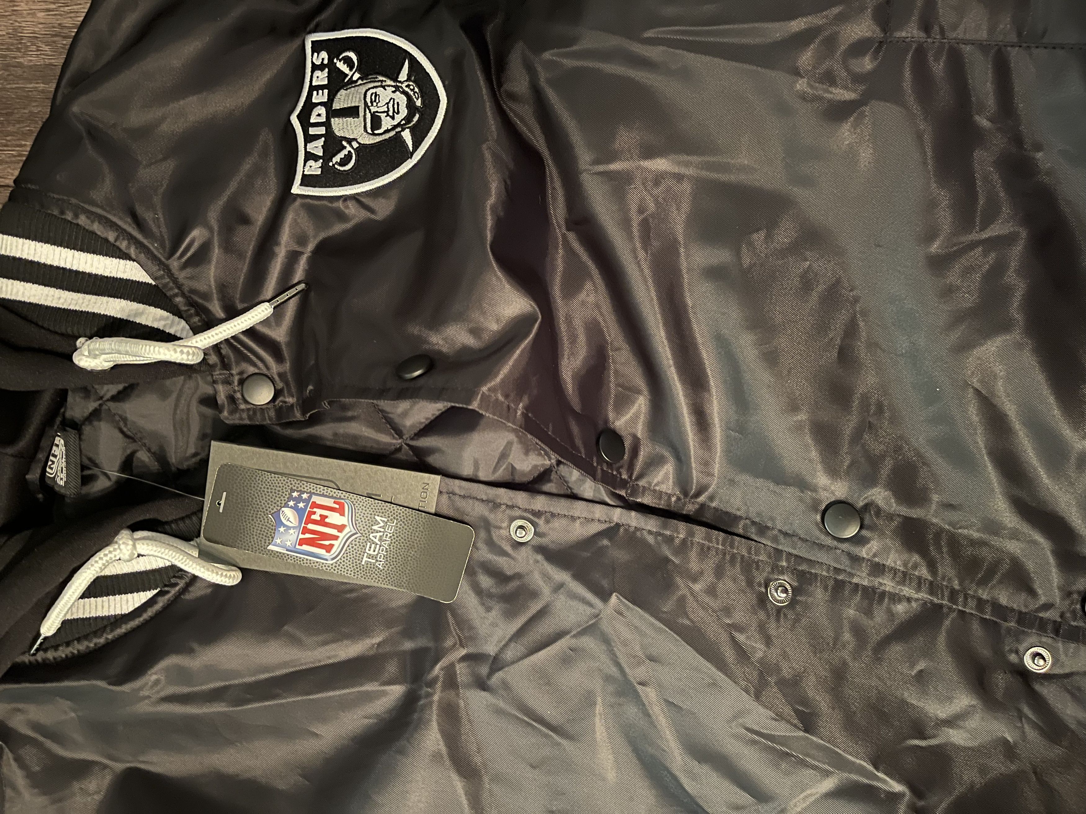 NFL New Raiders Jacket! Size US XL / EU 56 / 4 - 4 Thumbnail