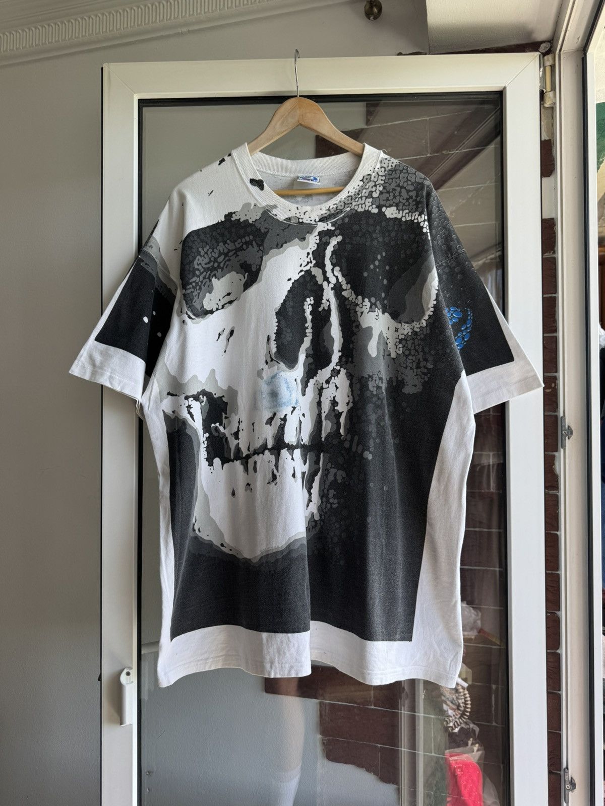 Liquid Blue Vintage Liquid Blue 1993 Over Print Skull Tee Made in USA Size US XXL / EU 58 / 5 - 3 Thumbnail