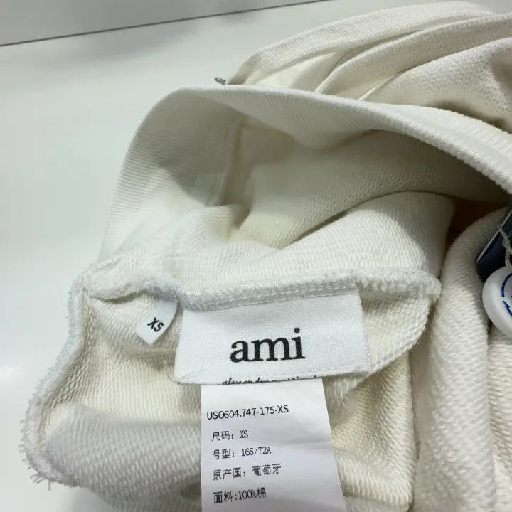 AMI AMIPARIS SS23 White Logo Embroidered Shorts -2507 Size US 26 / EU 42 - 2 Thumbnail