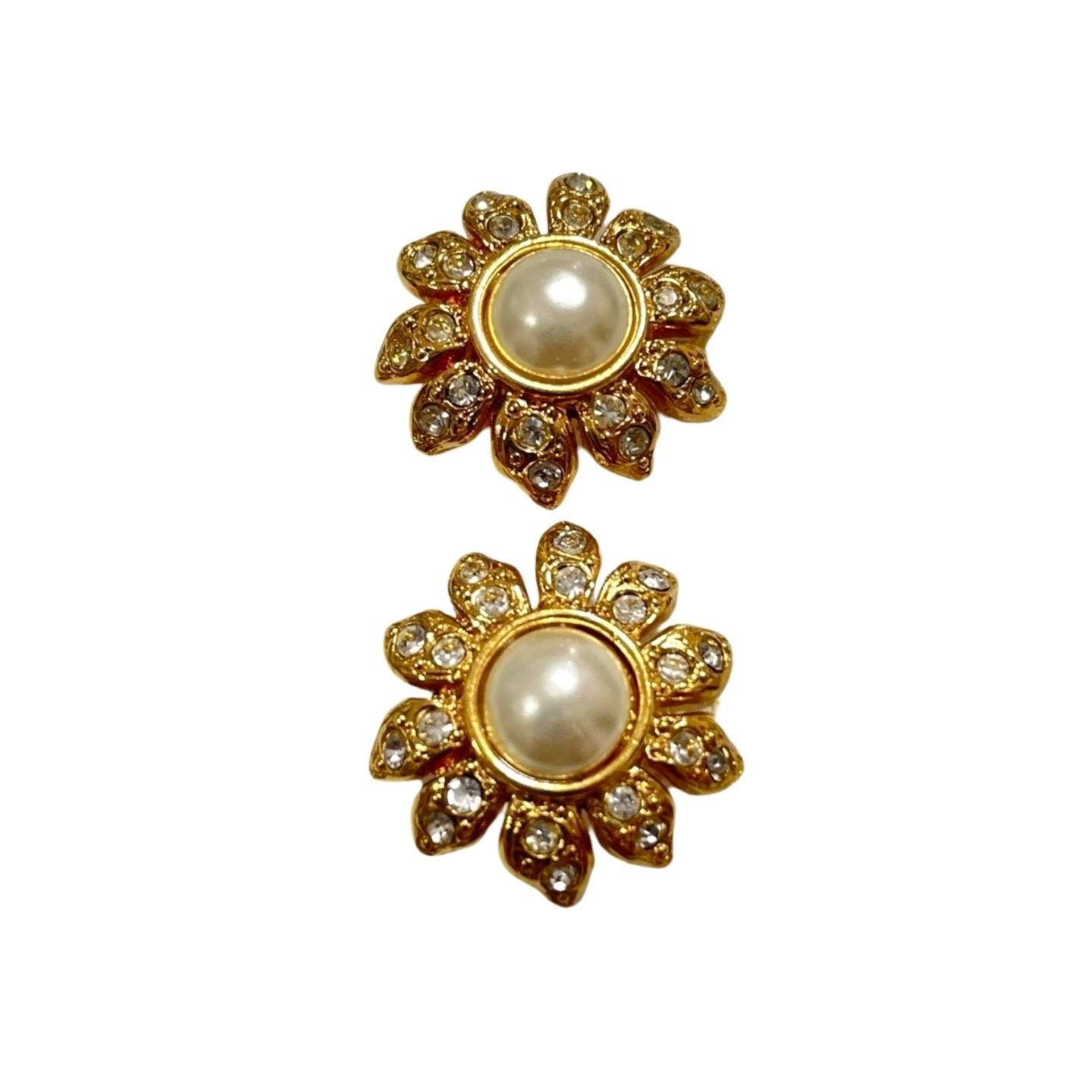 Chanel Vintage CHANEL golden sunflower design earrings with crystal Size ONE SIZE - 3 Thumbnail
