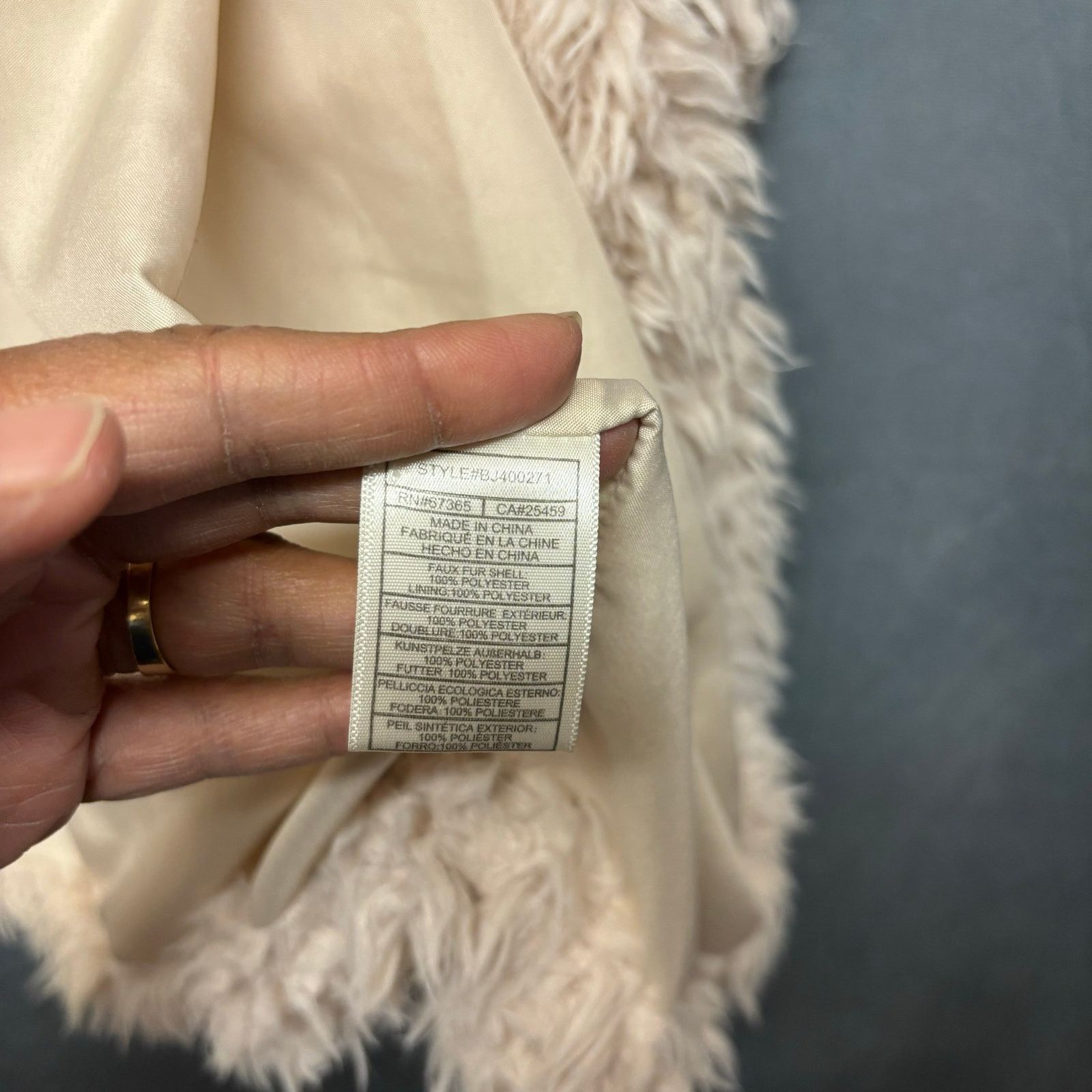 BB Dakota BB Dakota Faux Animal Fur Jacket Womens Medium Wrap Around Size M / US 6-8 / IT 42-44 - 5 Thumbnail