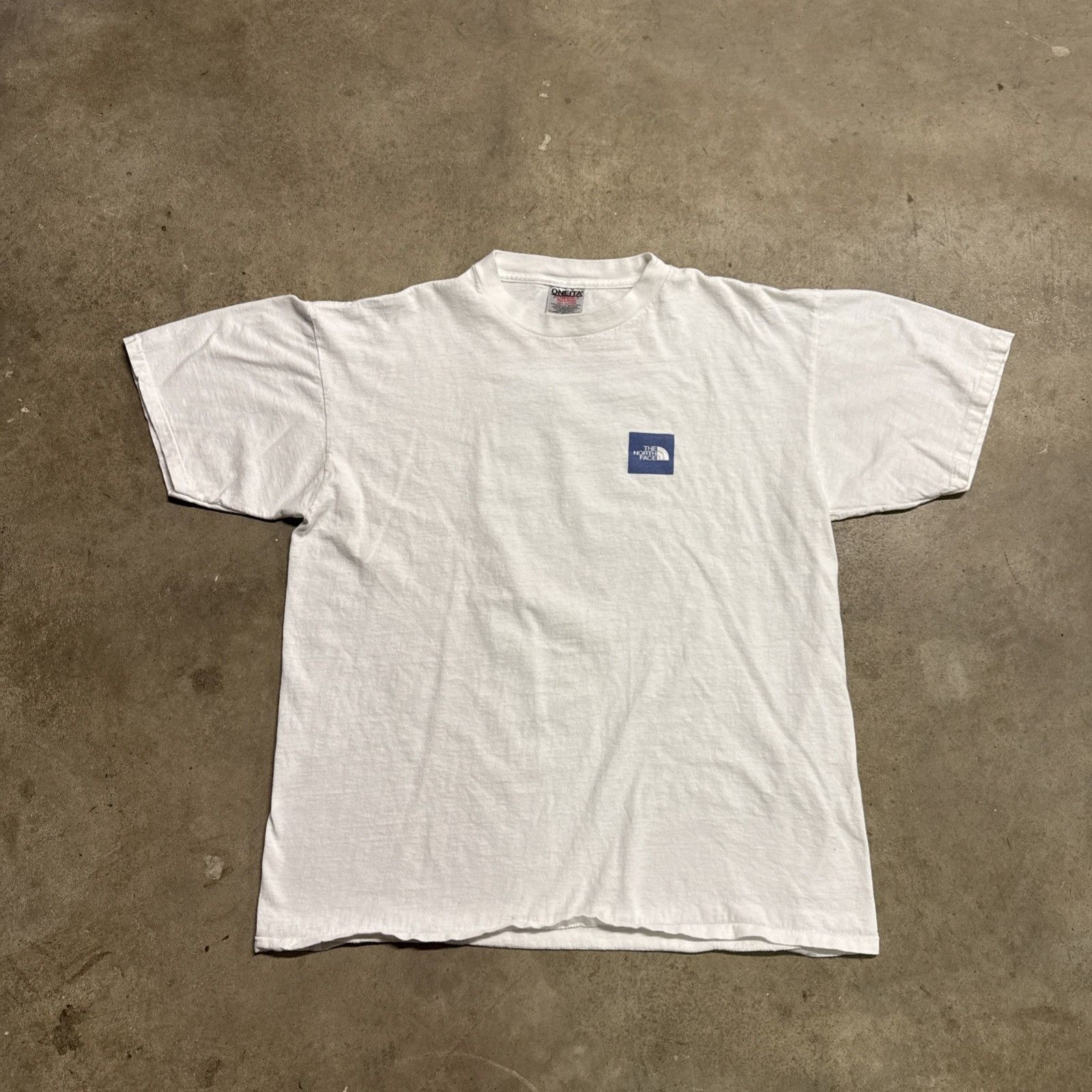 The North Face Vintage The North Face Shirt Mens XL White 90s Chicago Art Size US XL / EU 56 / 4 - 6 Thumbnail