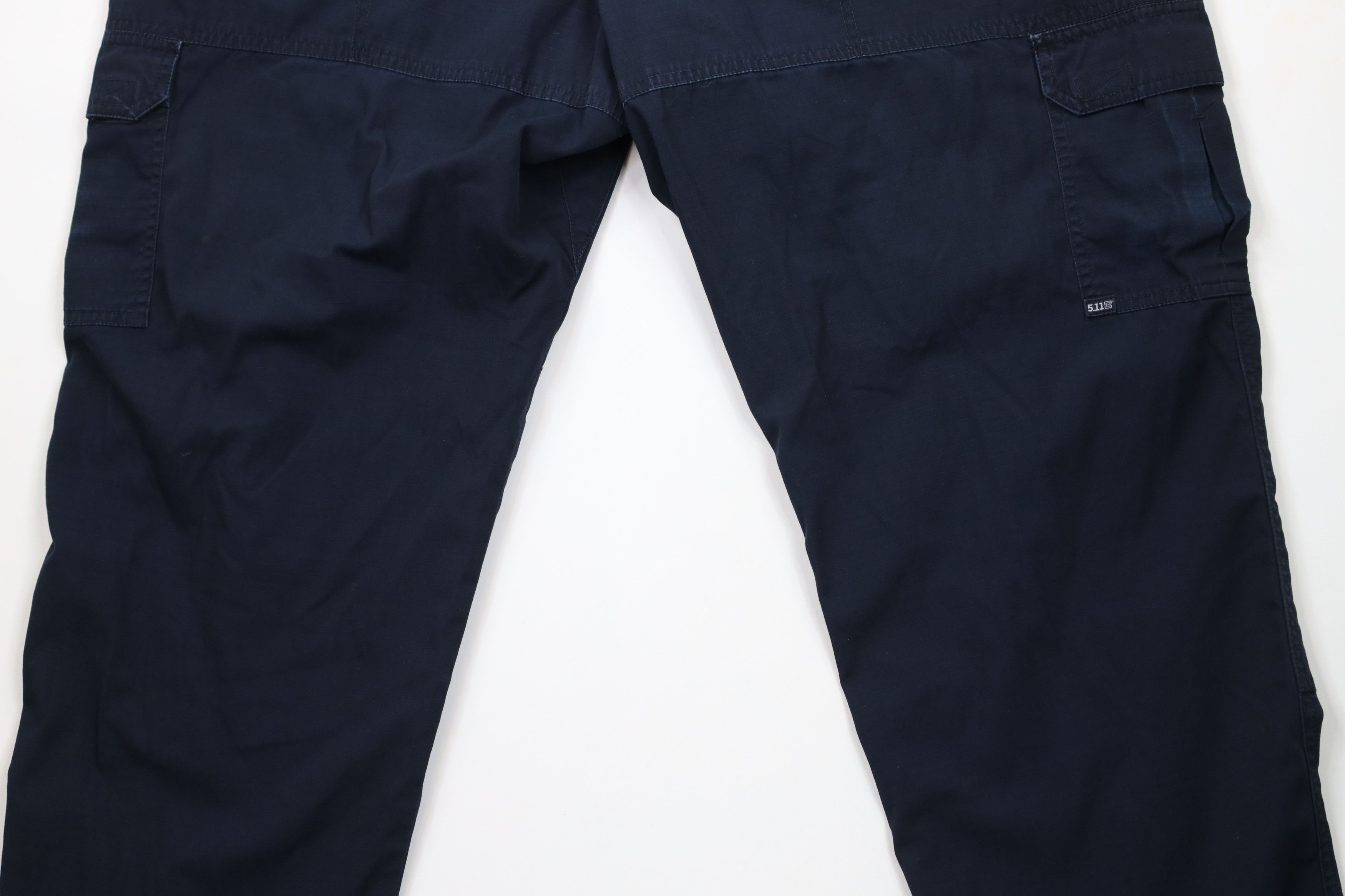 Vintage 5.11 Tactical Series Knee Ripstop Wide Leg Cargo Pants Size US 42 / EU 58 - 10 Thumbnail