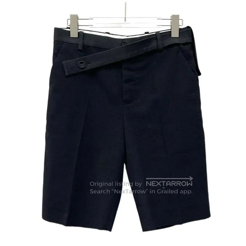 Louis Vuitton Louis Vuitton Black Women's Shorts Size S . Size 23" - 1 Thumbnail