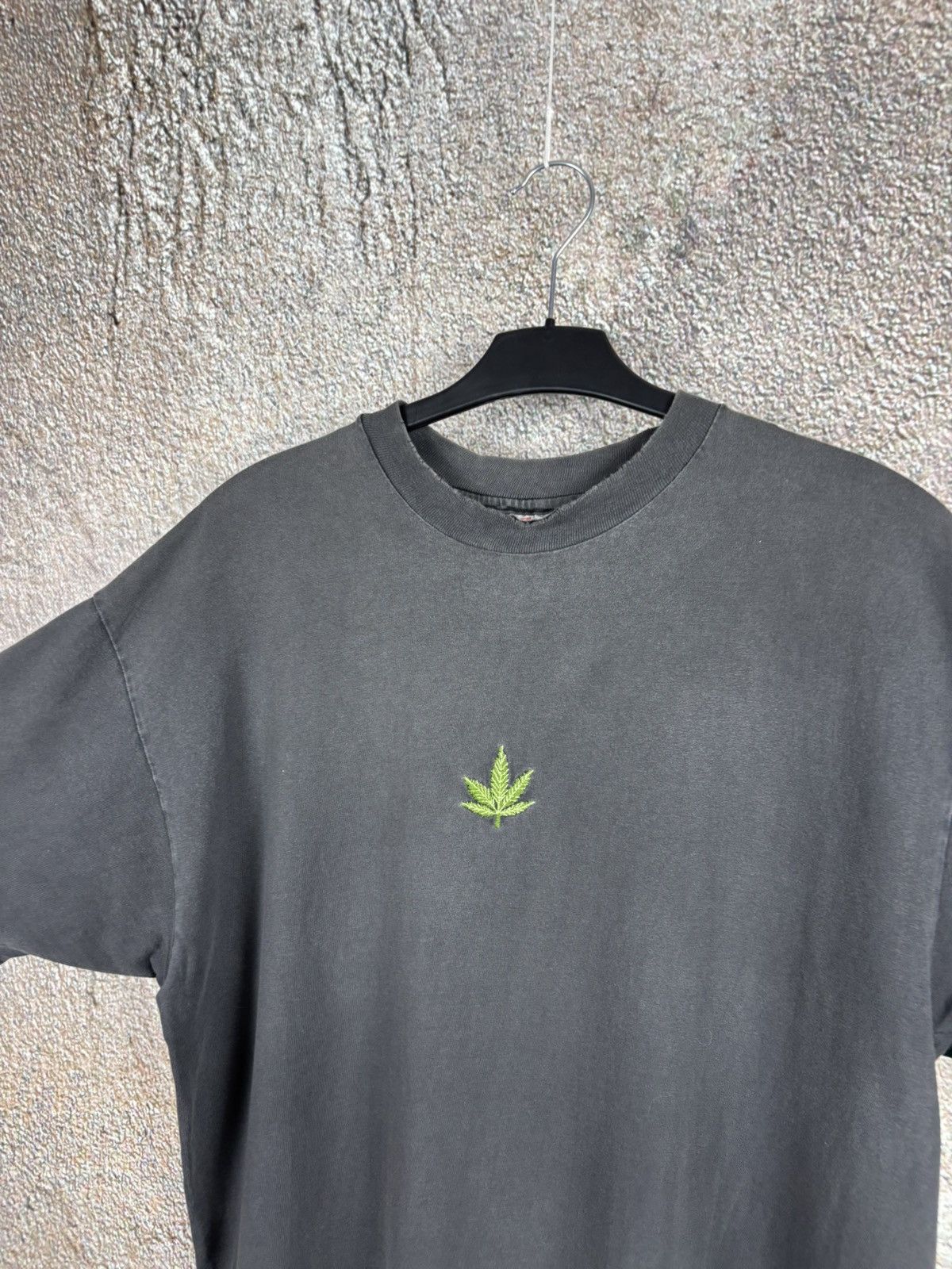Vintage 90s Marijuana Single Stitch Trashed t shirt tee Made in USA Size US XL / EU 56 / 4 - 2 Thumbnail