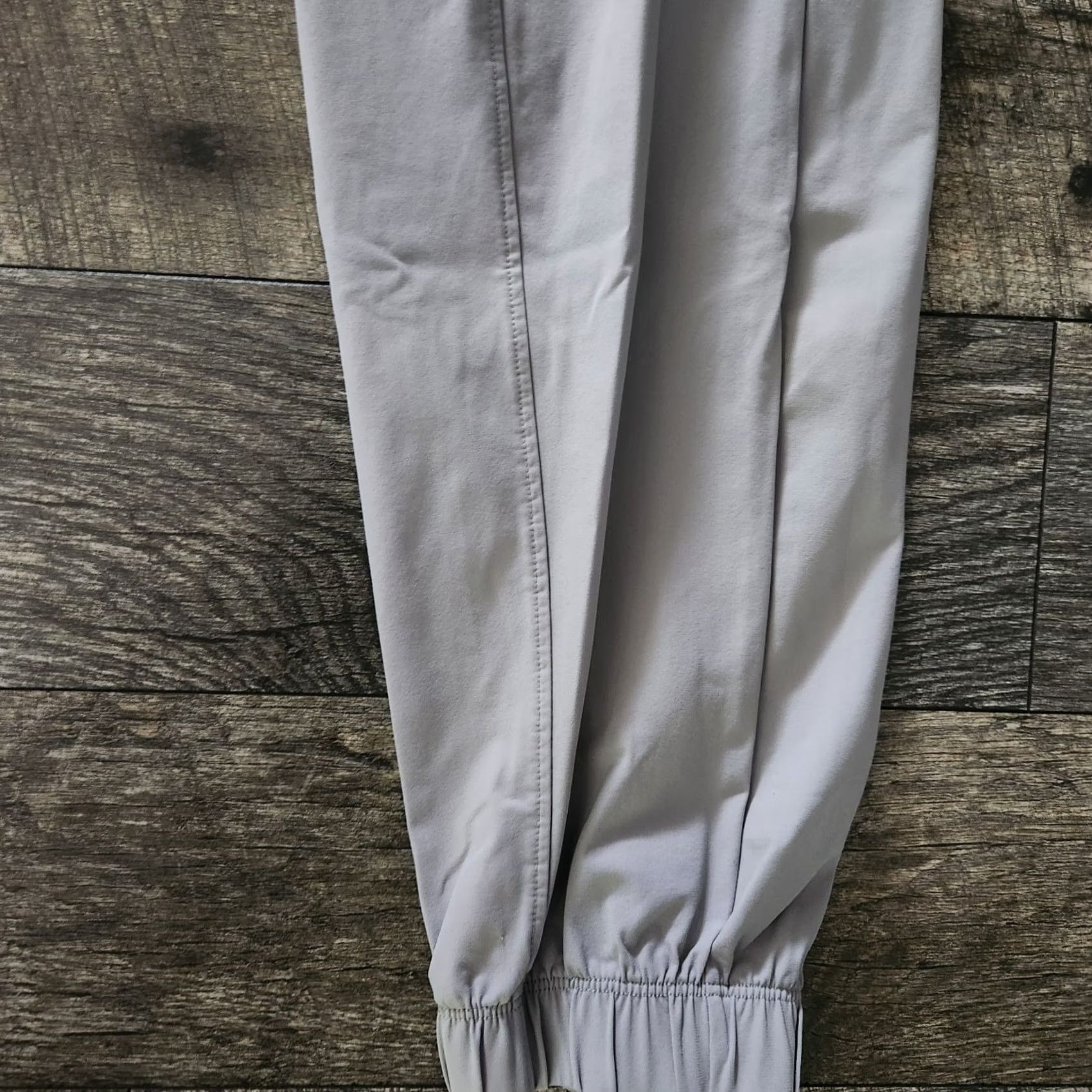 Fabletics Fabletics The One Jogger Pants Mens Large Gray Performance Stretch Athletic Pants Jogger Men Athletic Gray L Size US 33 - 3 Thumbnail